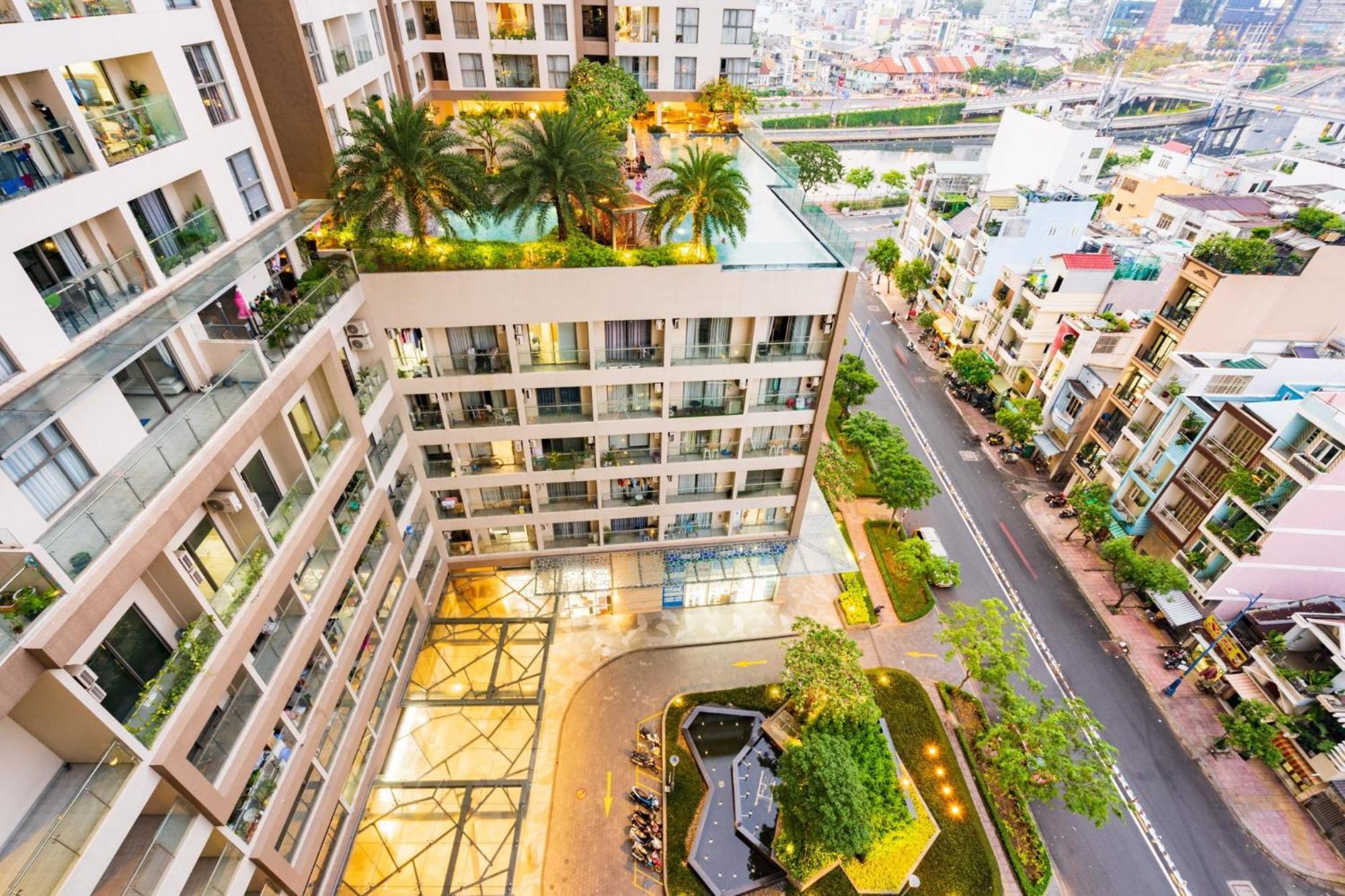 Otis Millennium Saigon Balcony