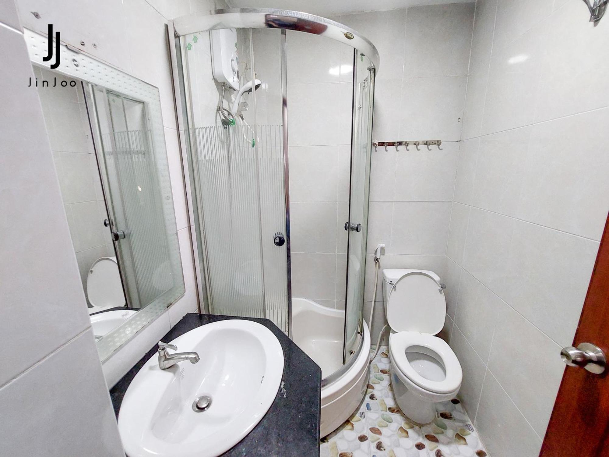 Jinjoo - Phong Rieng Studio Quan 1 * Ho Chi Minh City