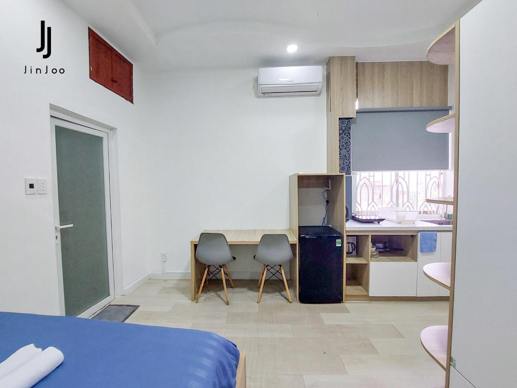 Jinjoo - Phong Rieng Studio Quan 1 Ho Chi Minh City