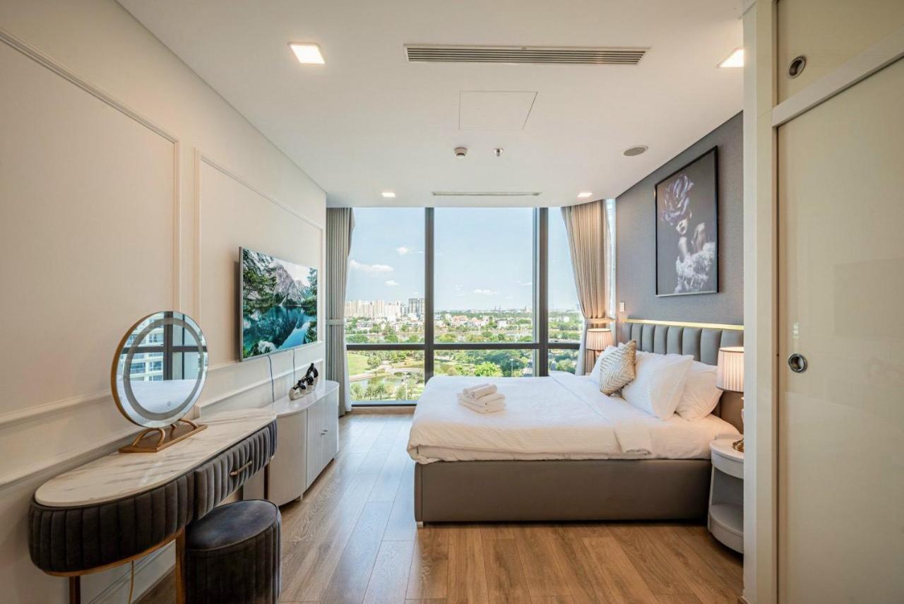 1 Phong Ngu Landmark 81 Vinhome Ho Chi Minh City