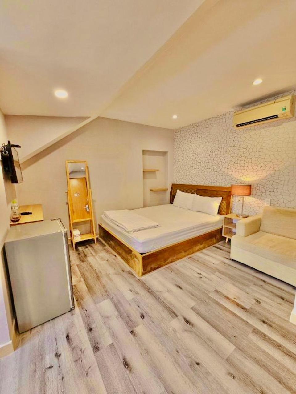 Khách sạn Simmi 5 & TP. Hồ Chí Minh