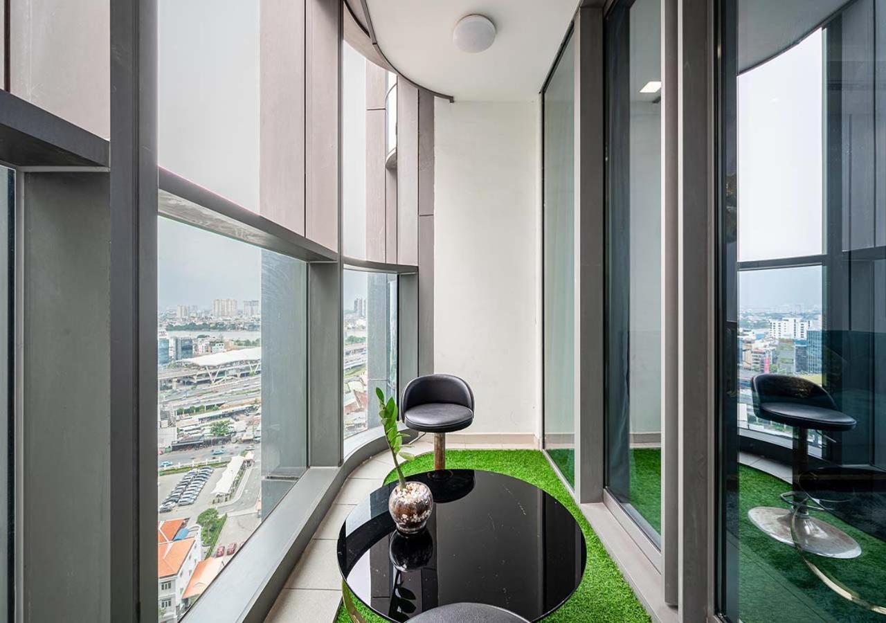 Landmark 81 And Vinhomes Riverside Apartment