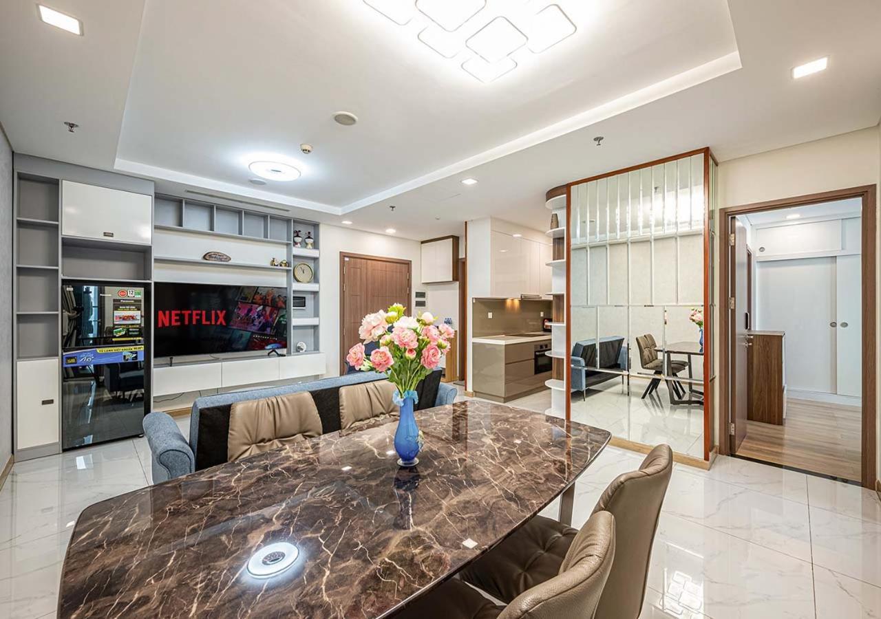 Landmark 81 And Vinhomes Riverside * TP. Hồ Chí Minh