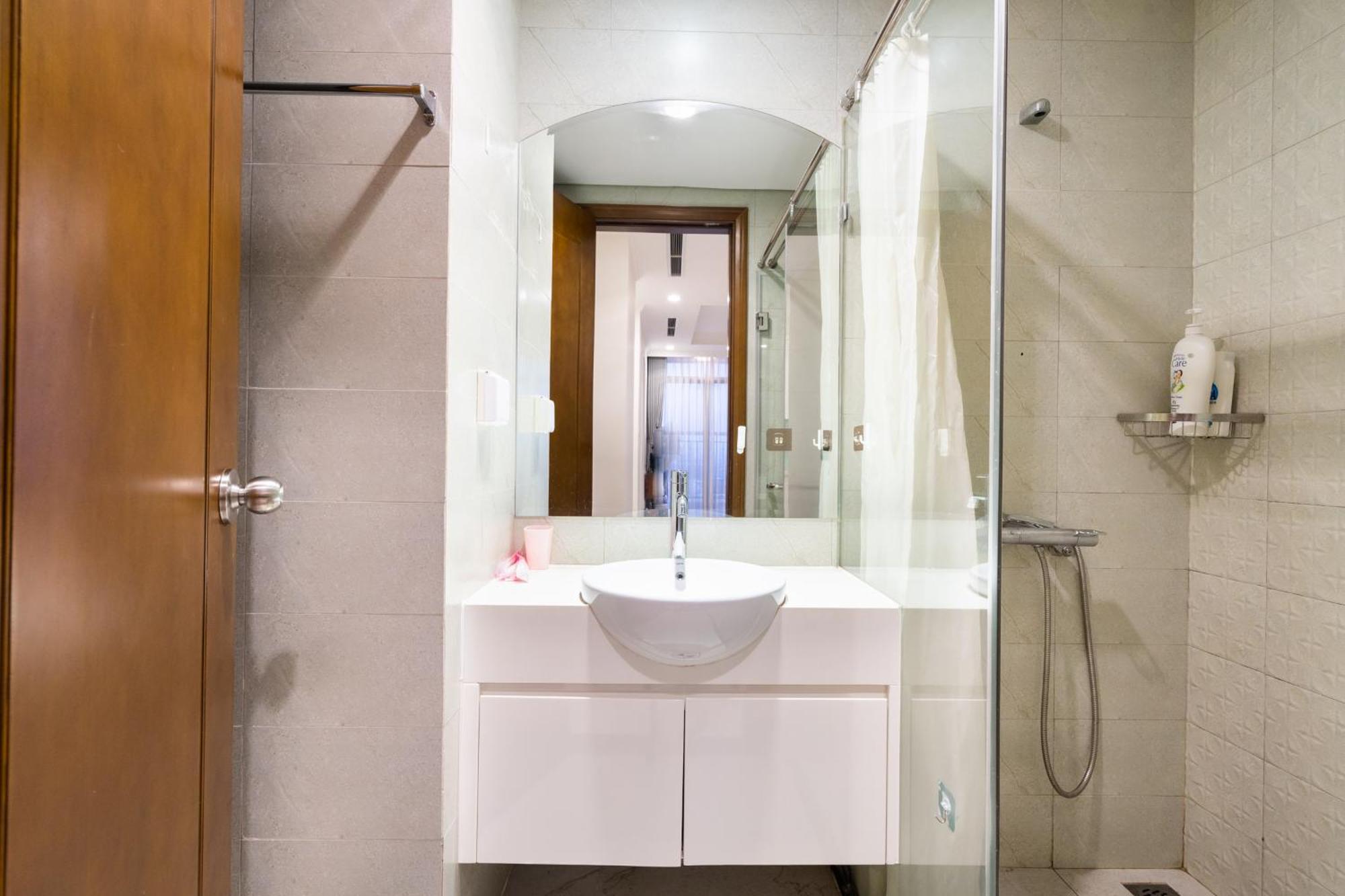 Vinhomes Park - Serviced Ltd Apartment *