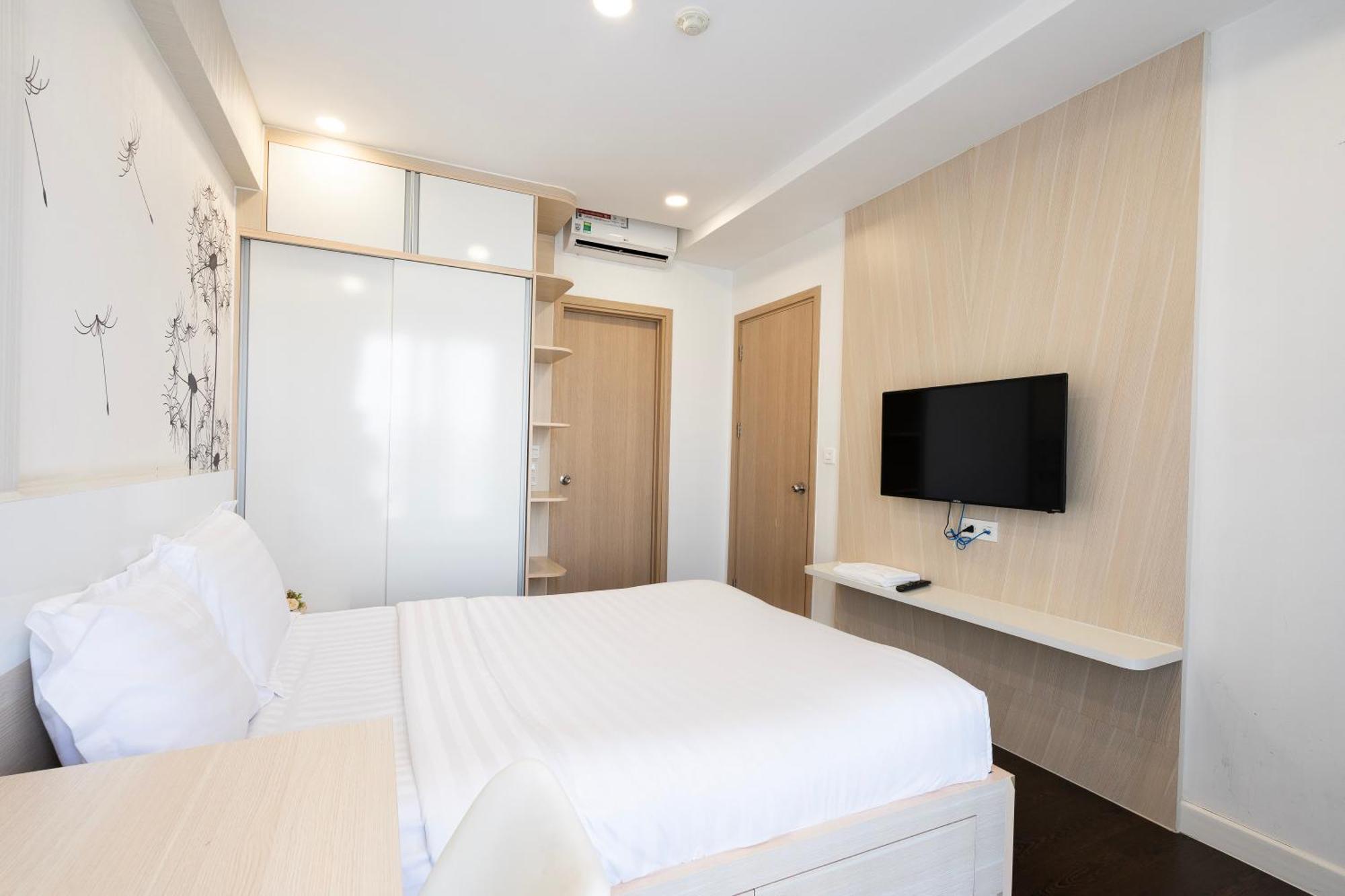 Henry - Rivergate * Ho Chi Minh City