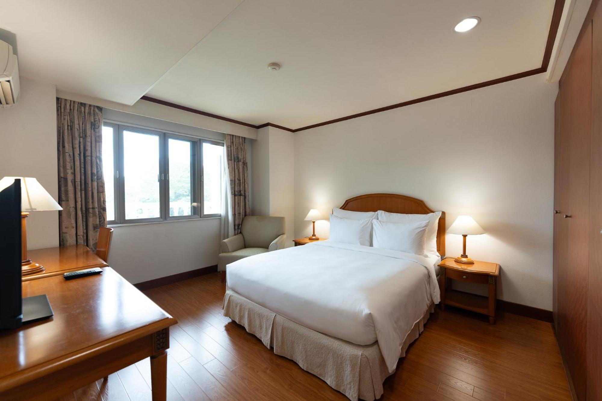 Garden View Court Hotel