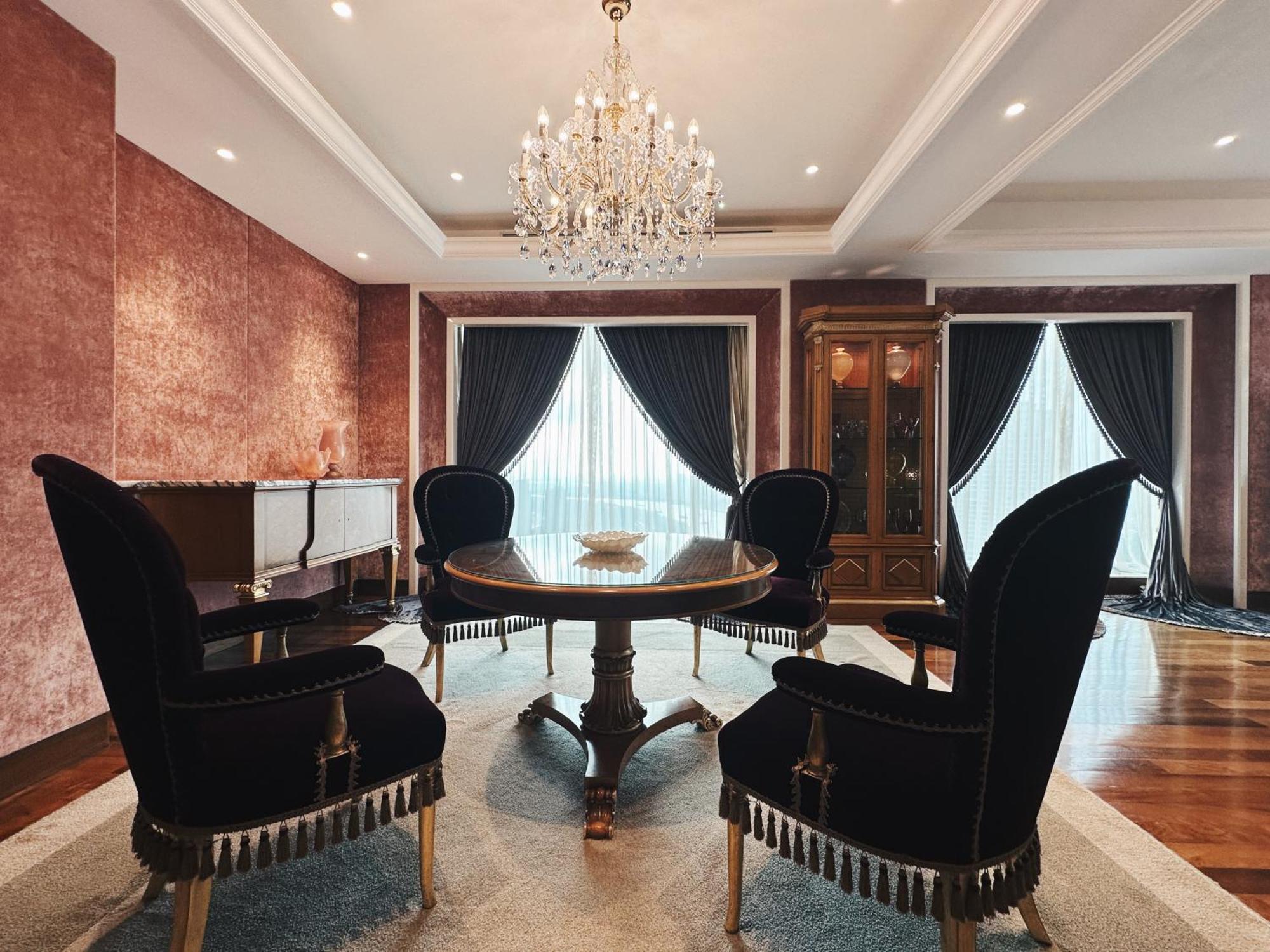 Hotel The Reverie Saigon 5*