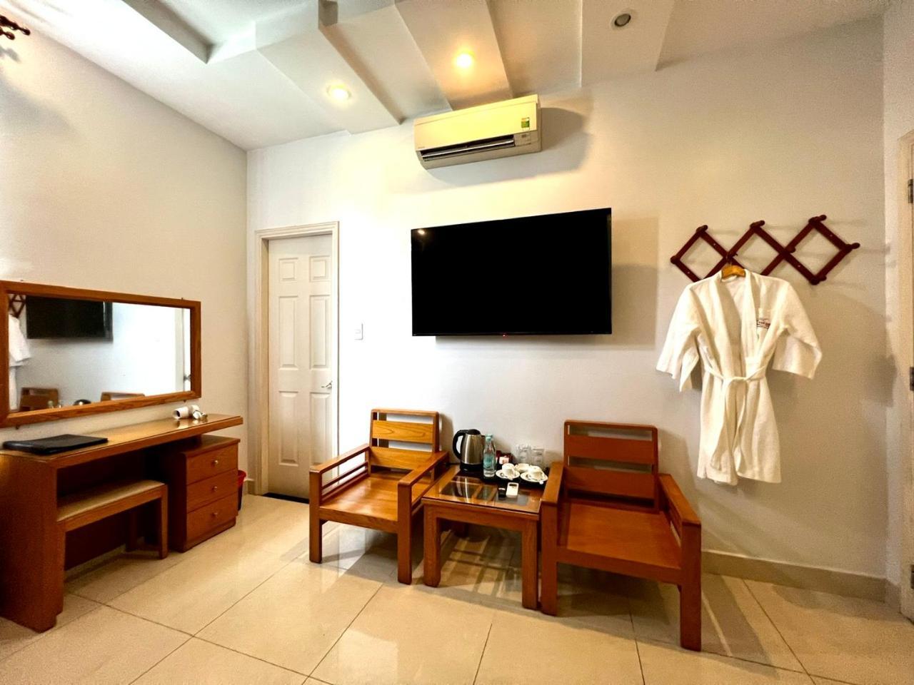 Yen Nam Nguyen Trong Tuyen Ho Chi Minh City