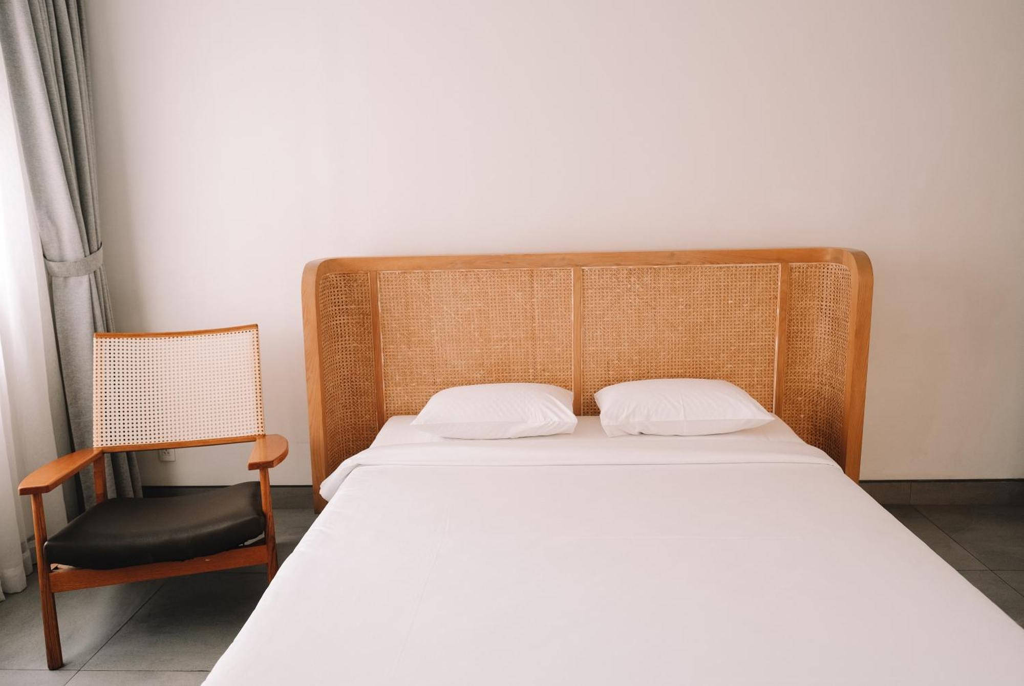 Hotel Meander Saigon 2*