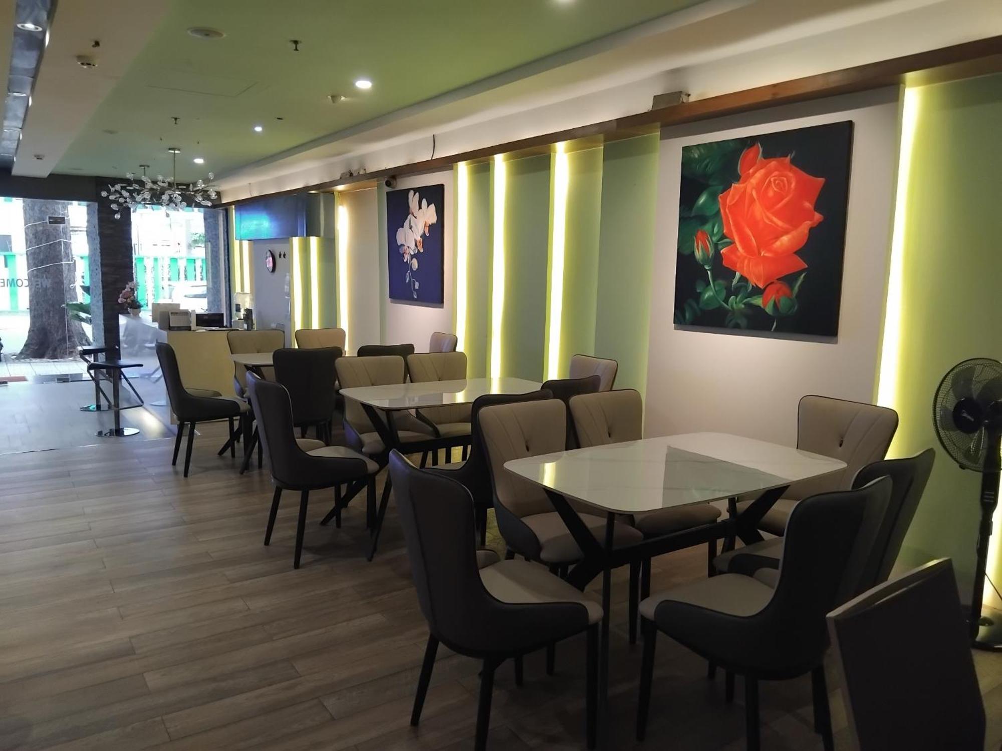 A25 - 142 Bui Thi Xuan Khách sạn 2*