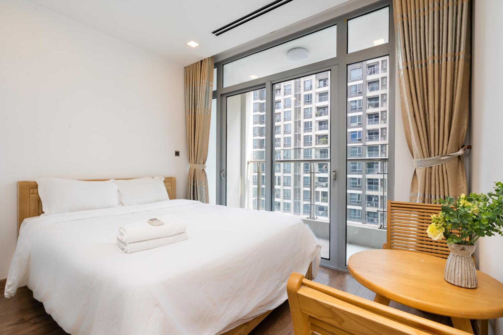 Apartment Vinhomes - *