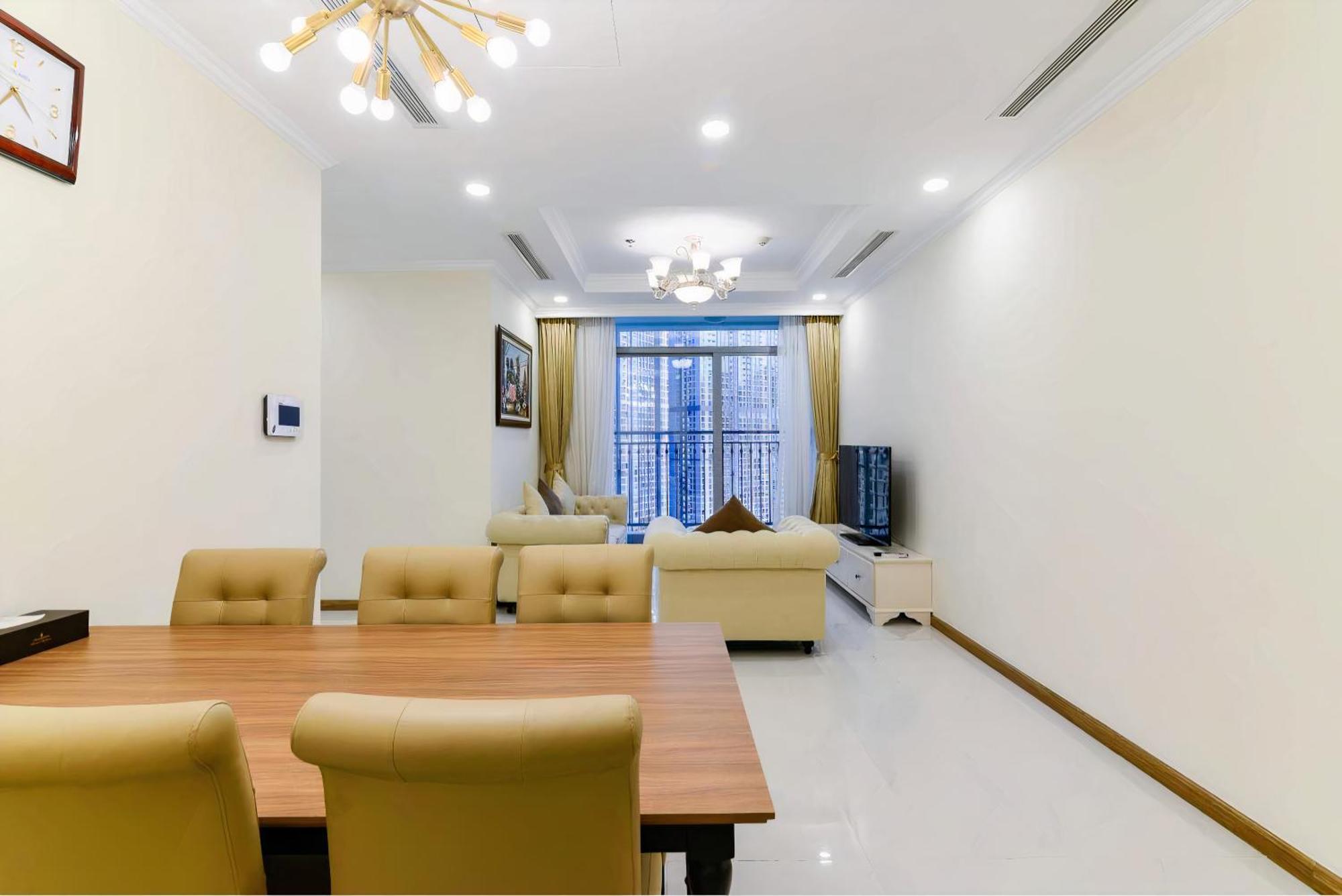 Vinhomes Serviced Apartment *