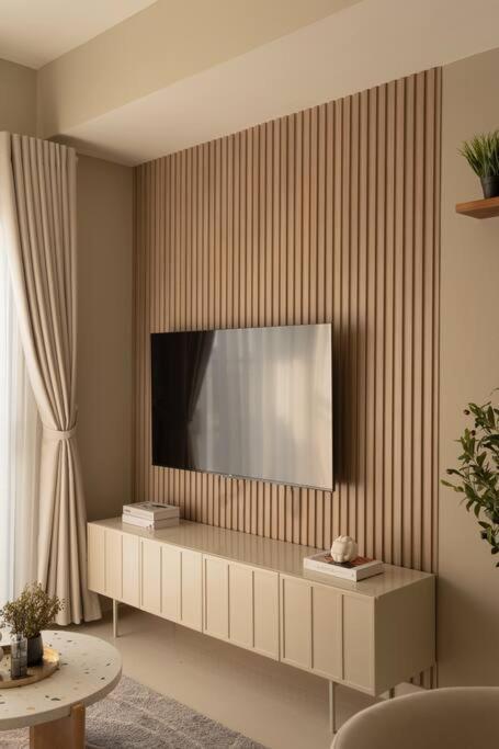 Majestic Minimalst Apartment