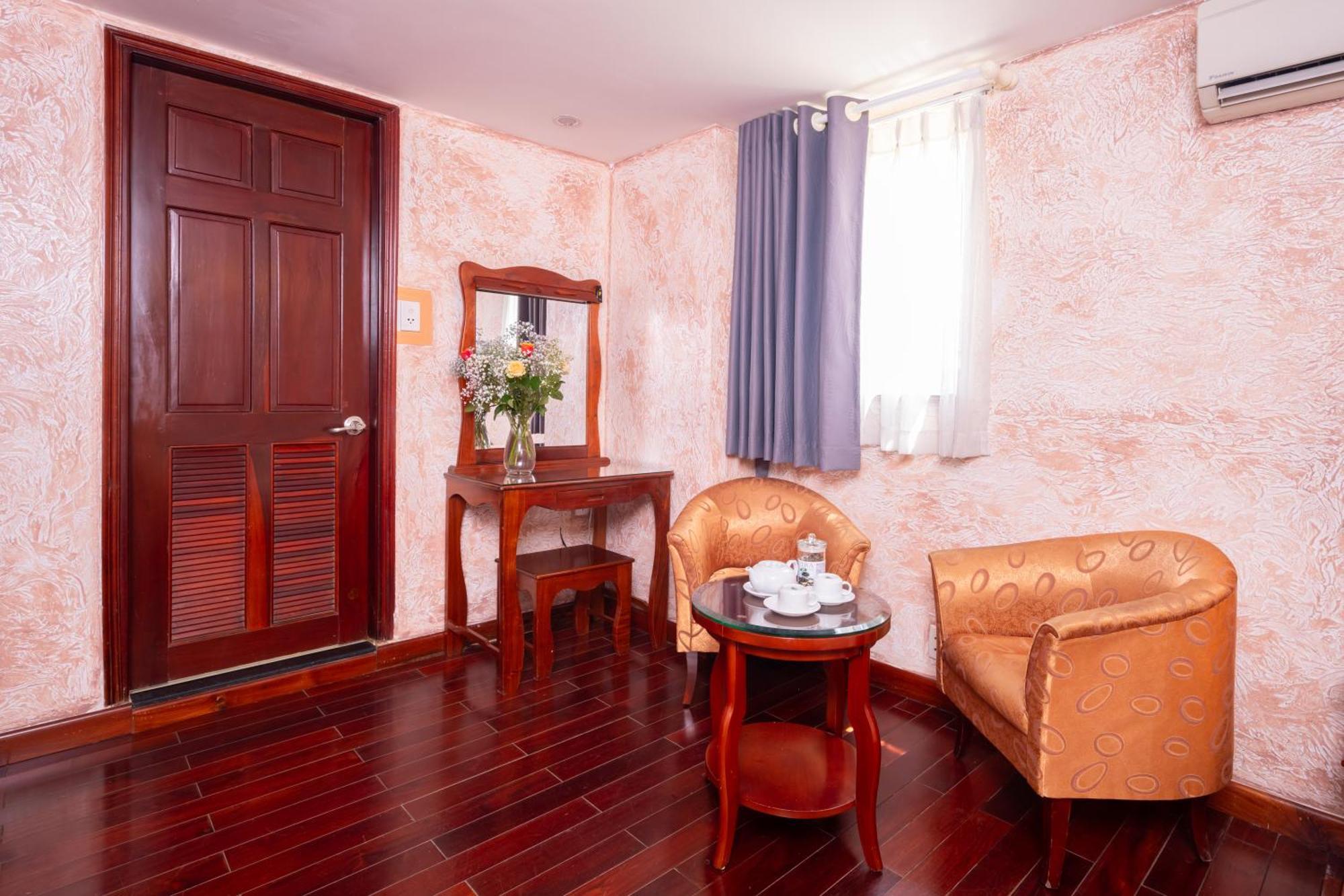 Duc Vuong Saigon - Bui Vien Hotel