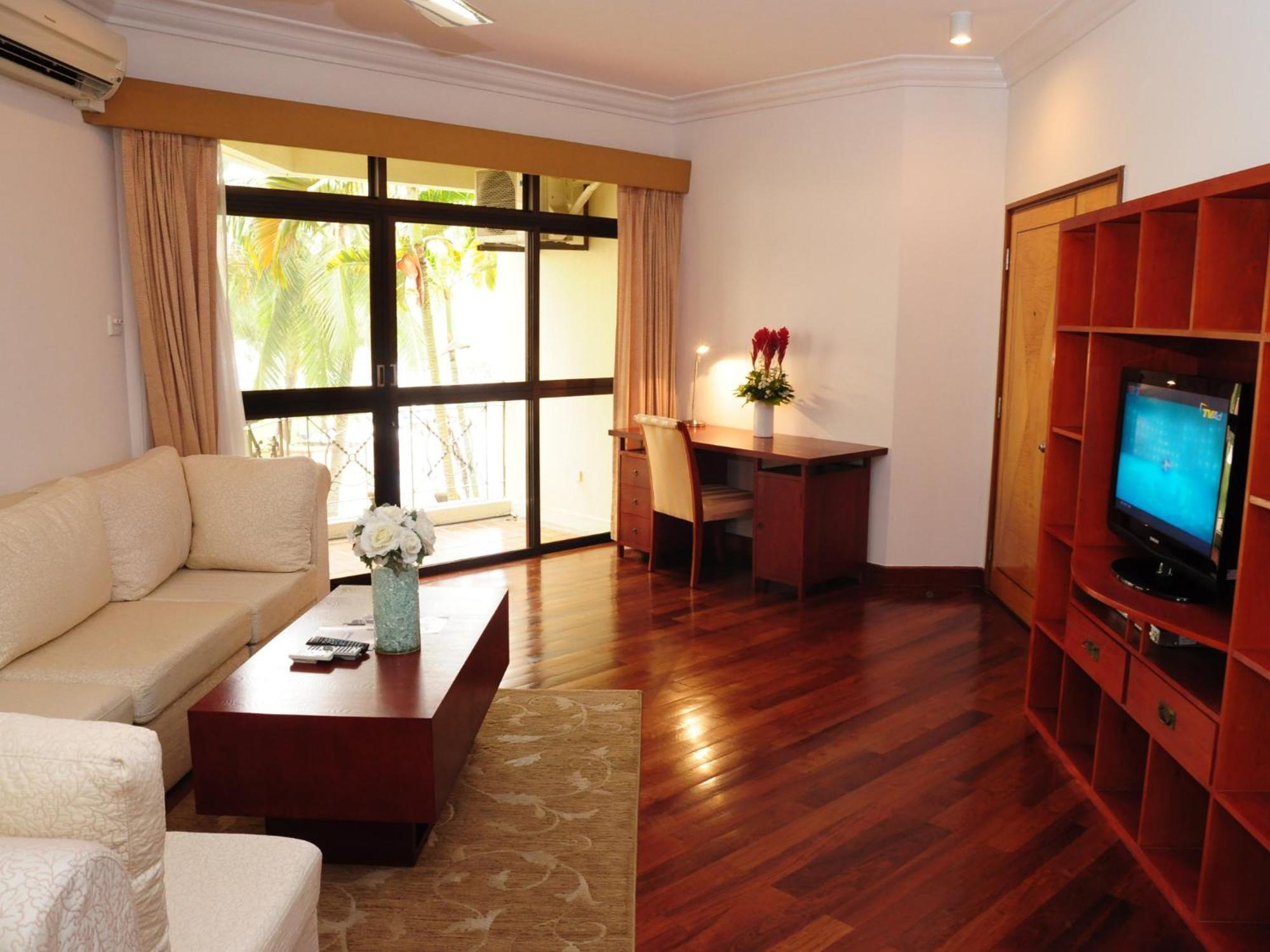 Riverside Serviced 4*