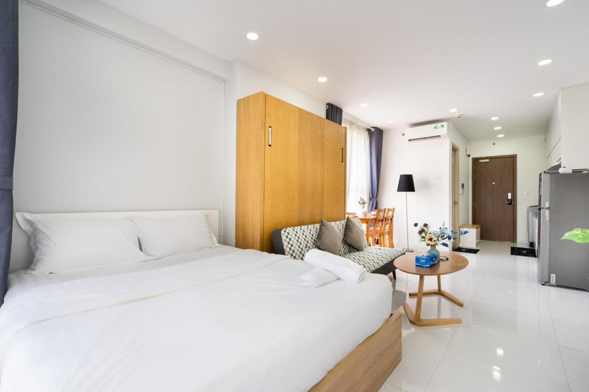 Otis Millennium Saigon Balcony *