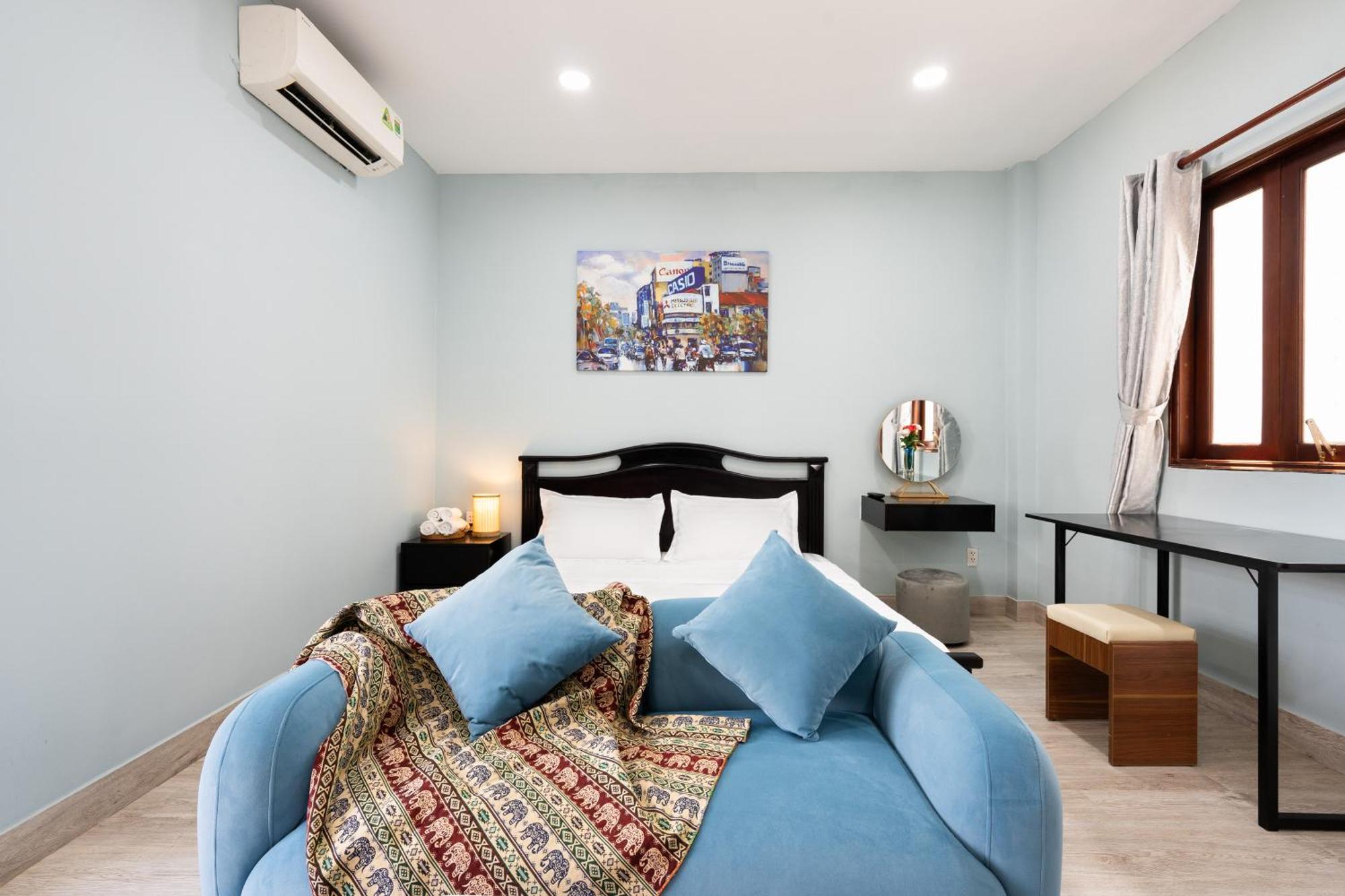 The Lovenote Capsule hotel
