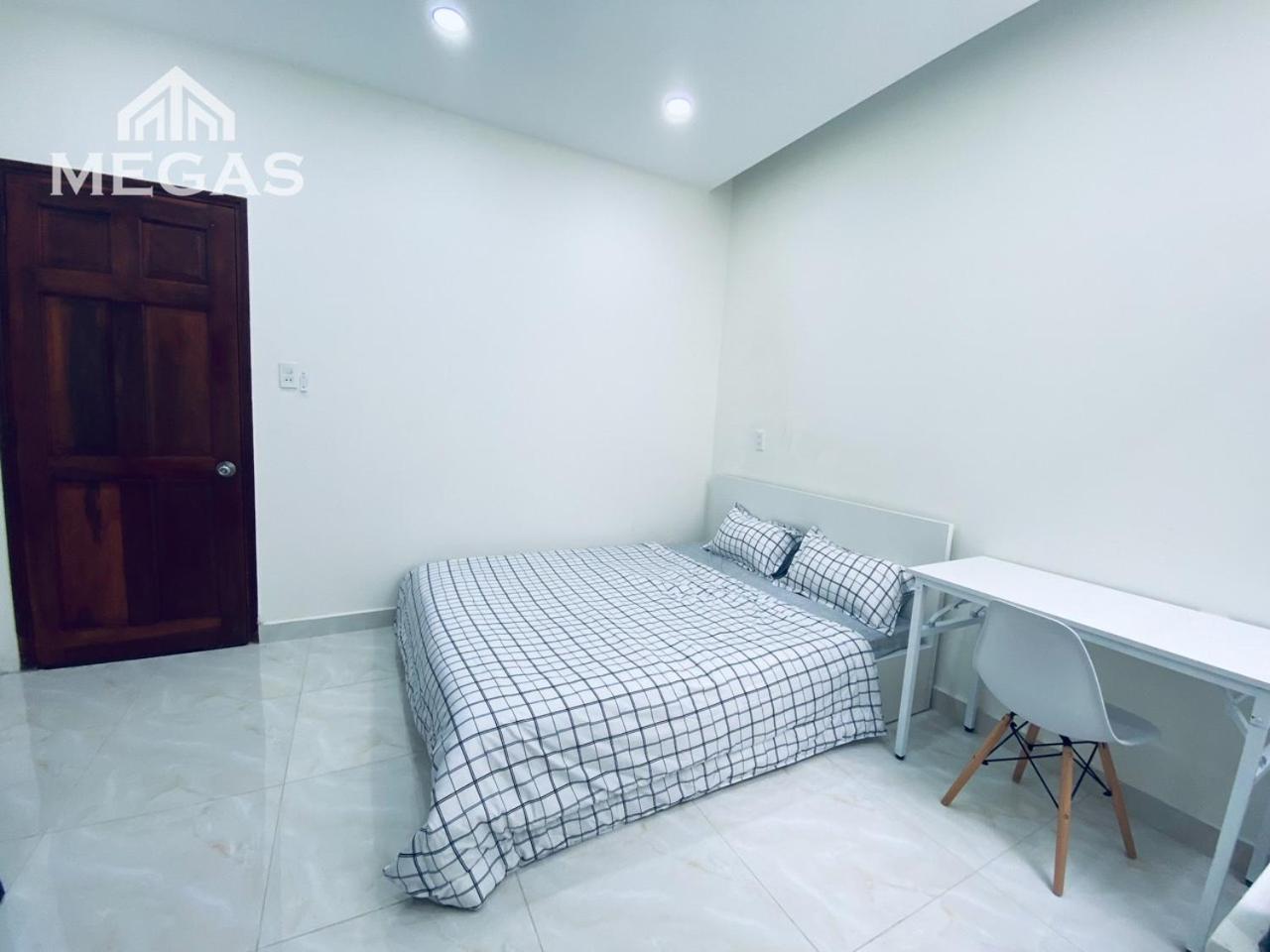 Long 2 - B02 Bed & Breakfast *