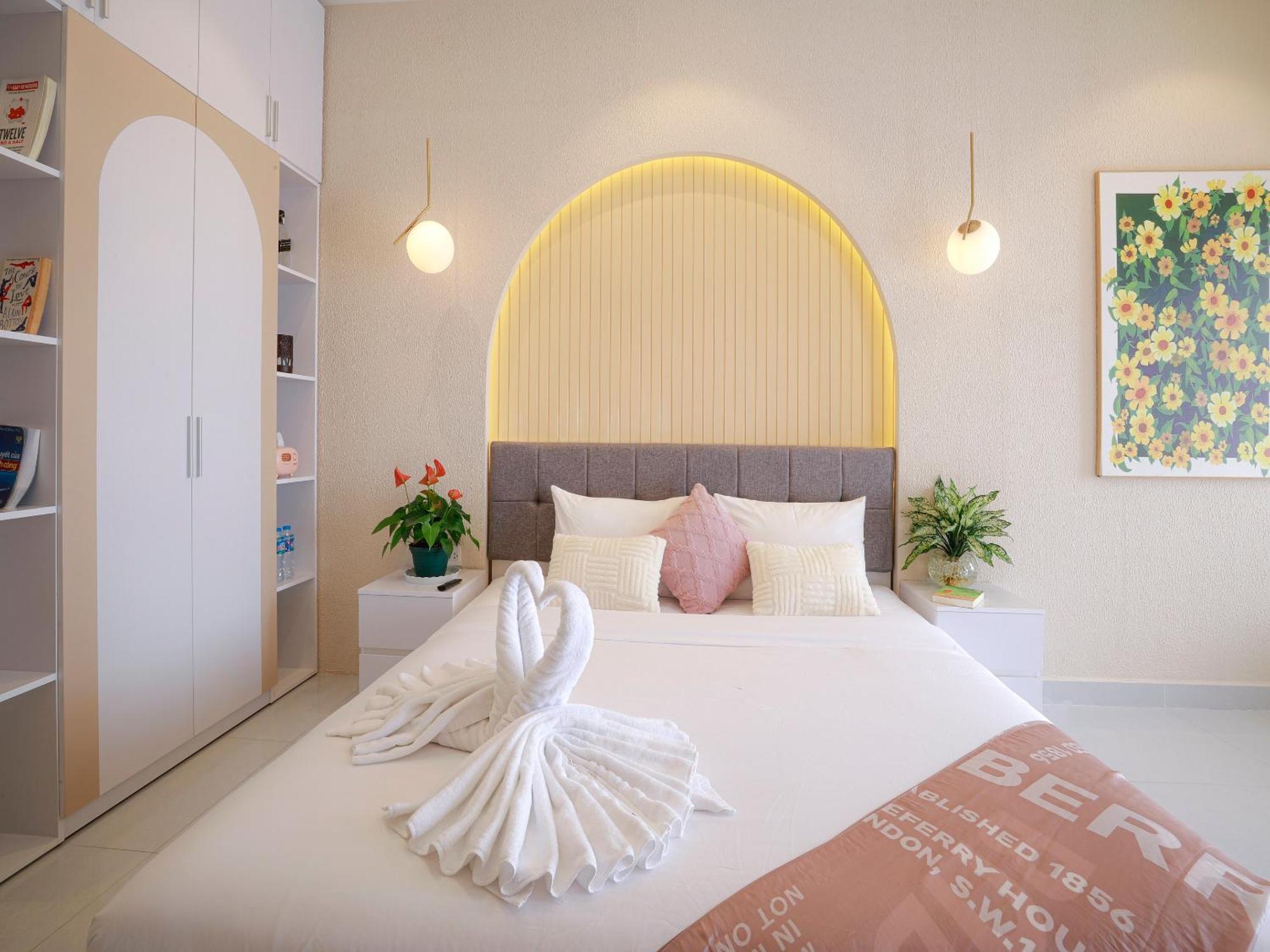 Soho Saigon Serviced *