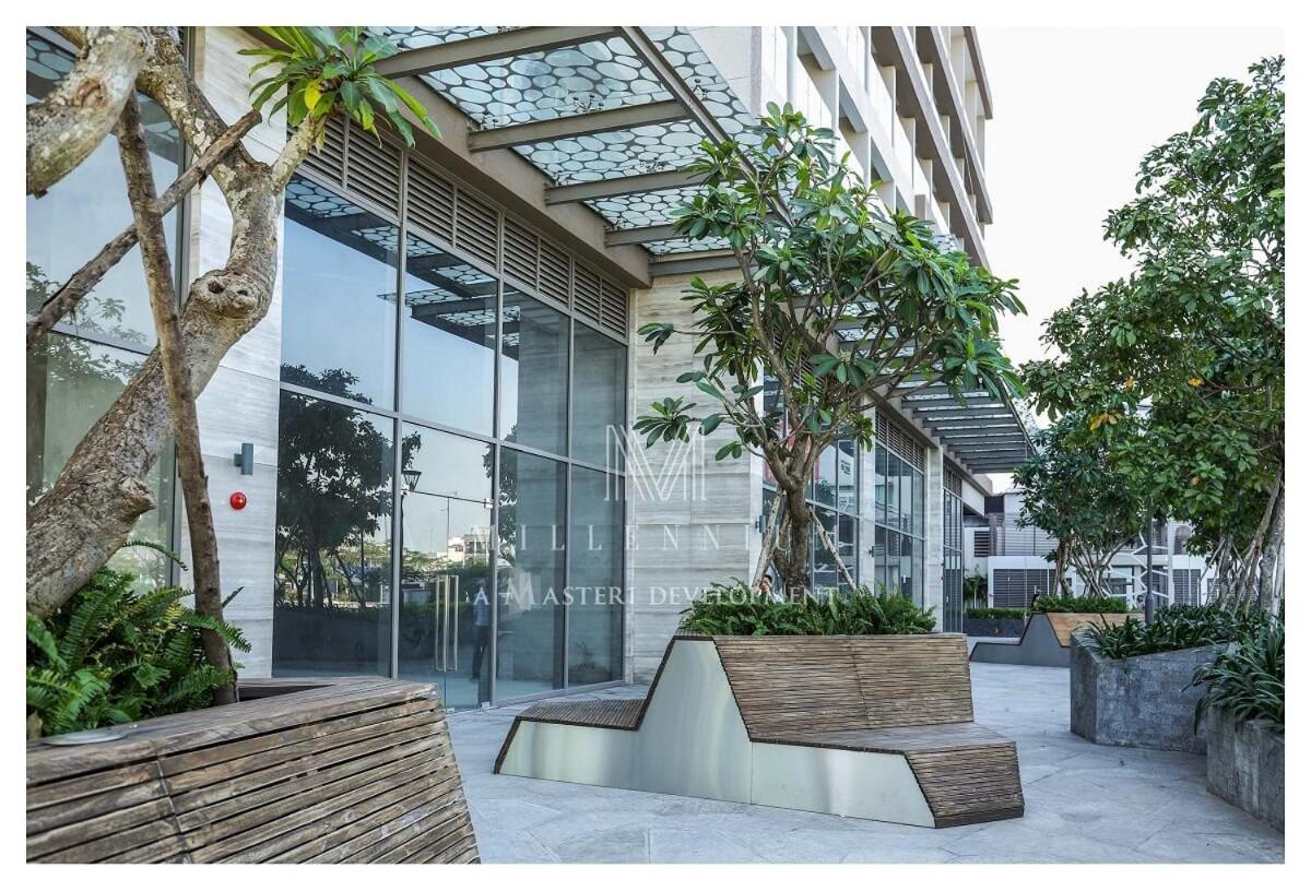 Sun - Millennium Spacious Aparts, Pool And Location Apartment