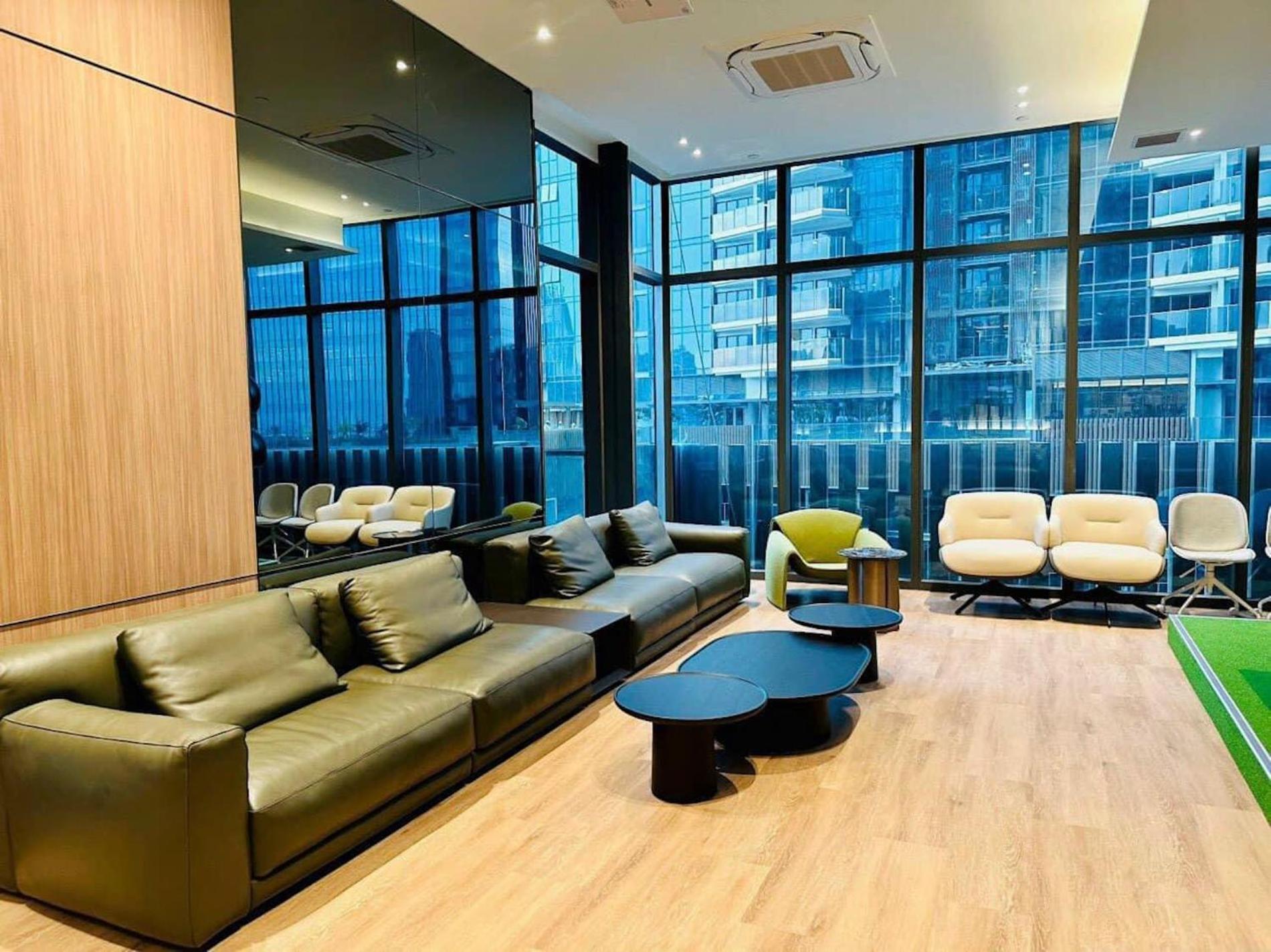 Apartment The Opera Cental Saigon Free Pool-gym-sauna Room- Golf Mini *