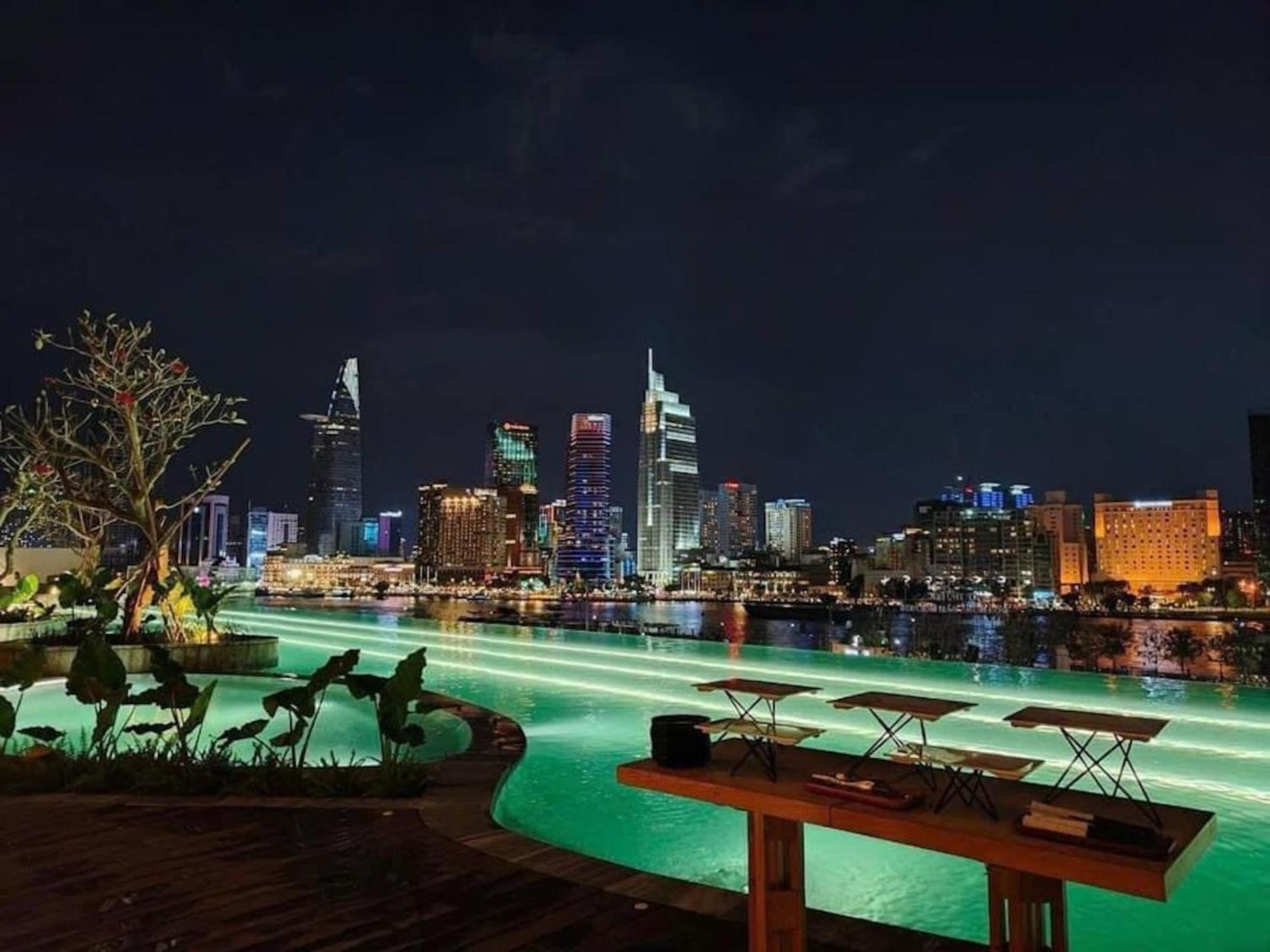 The Opera Cental Saigon Free Pool-gym-sauna Room- Golf Mini Ho Chi Minh City