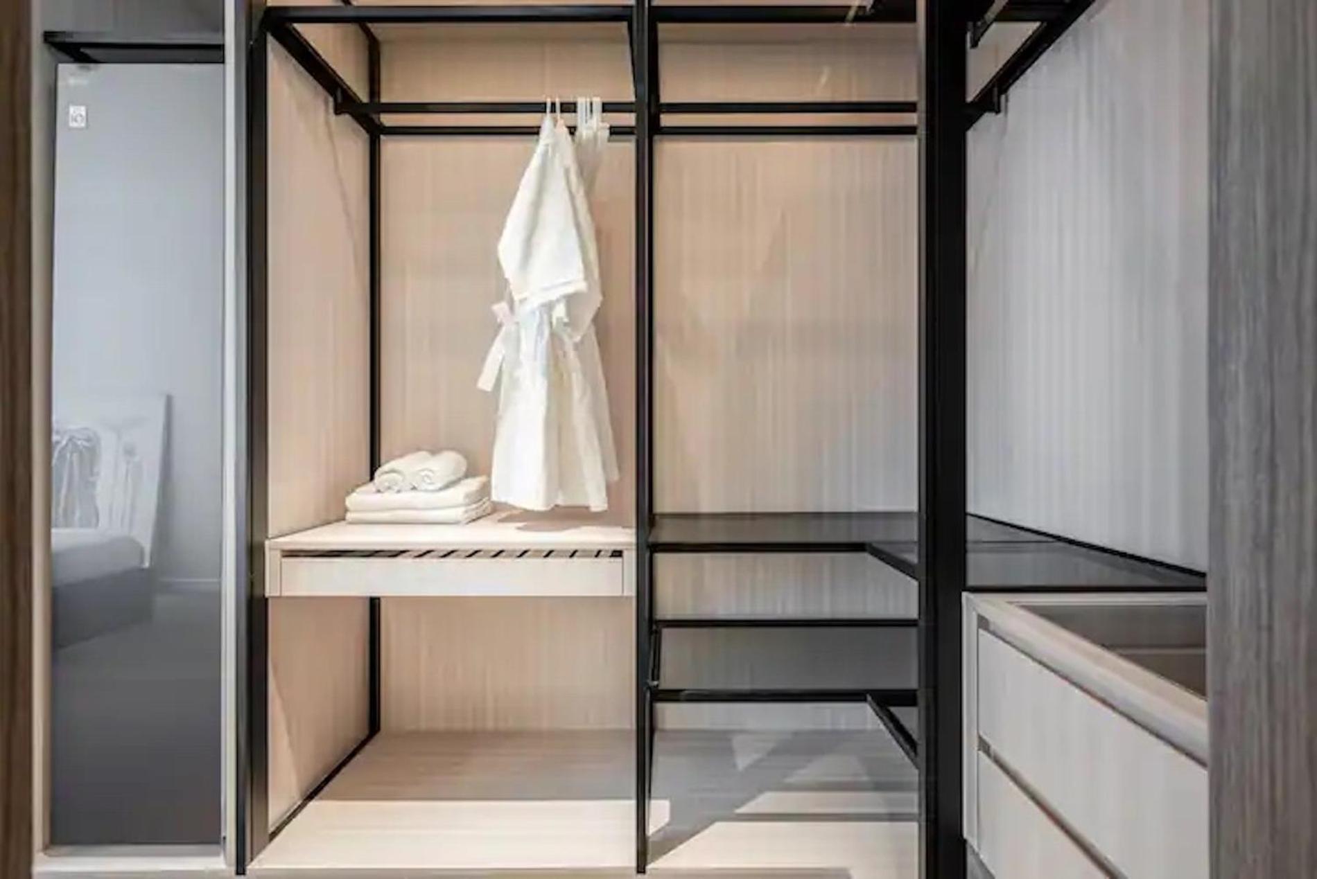 Apartment The Opera Cental Saigon Free Pool-gym-sauna Room- Golf Mini *