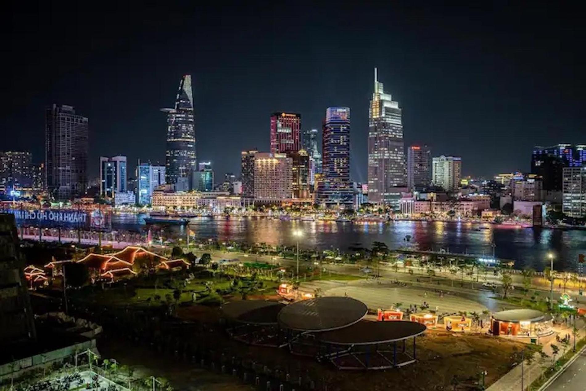 The Opera Cental Saigon Free Pool-gym-sauna Room- Golf Mini * Ho Chi Minh City