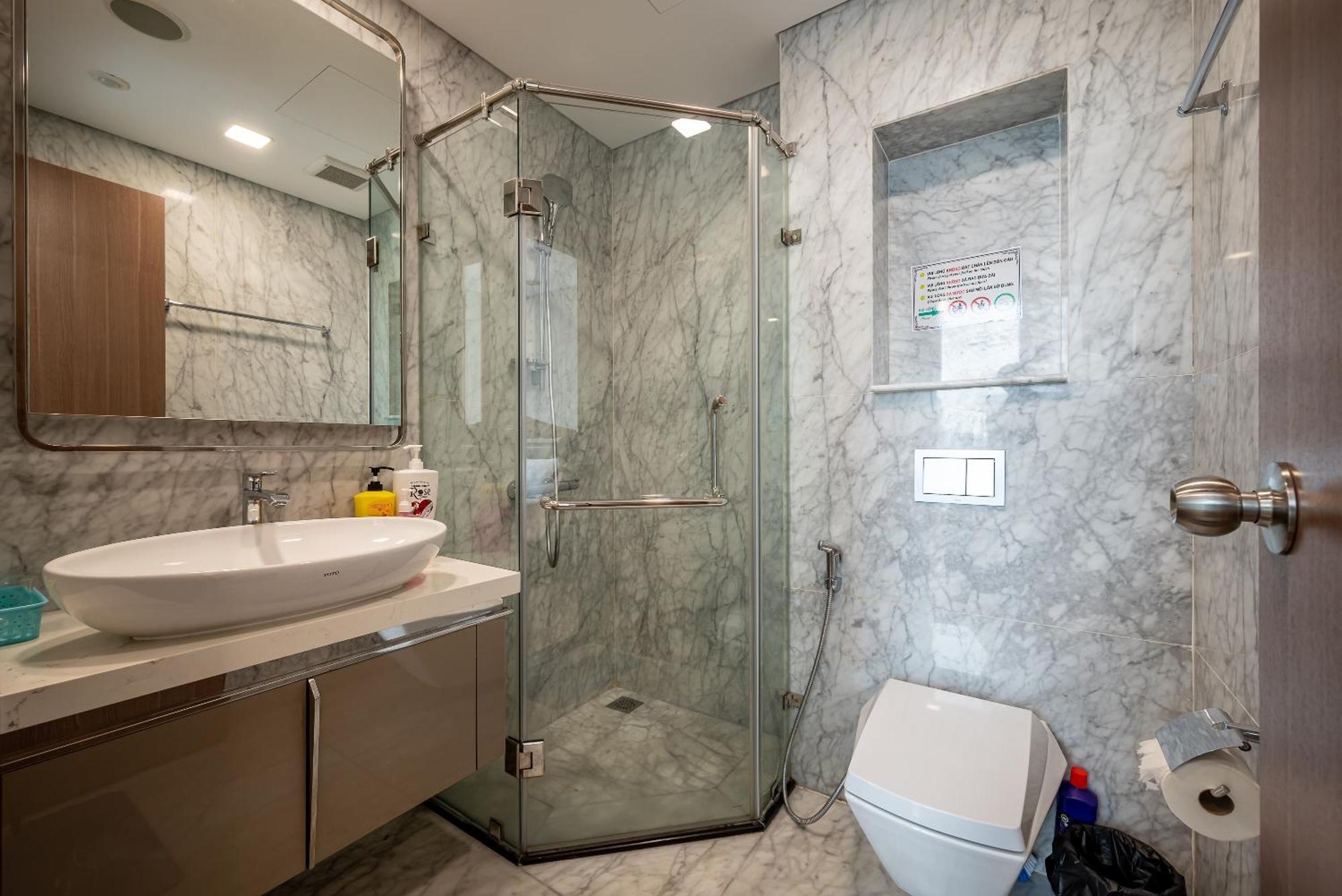 Landmark 81 Condotel Garden Bay Apartment
