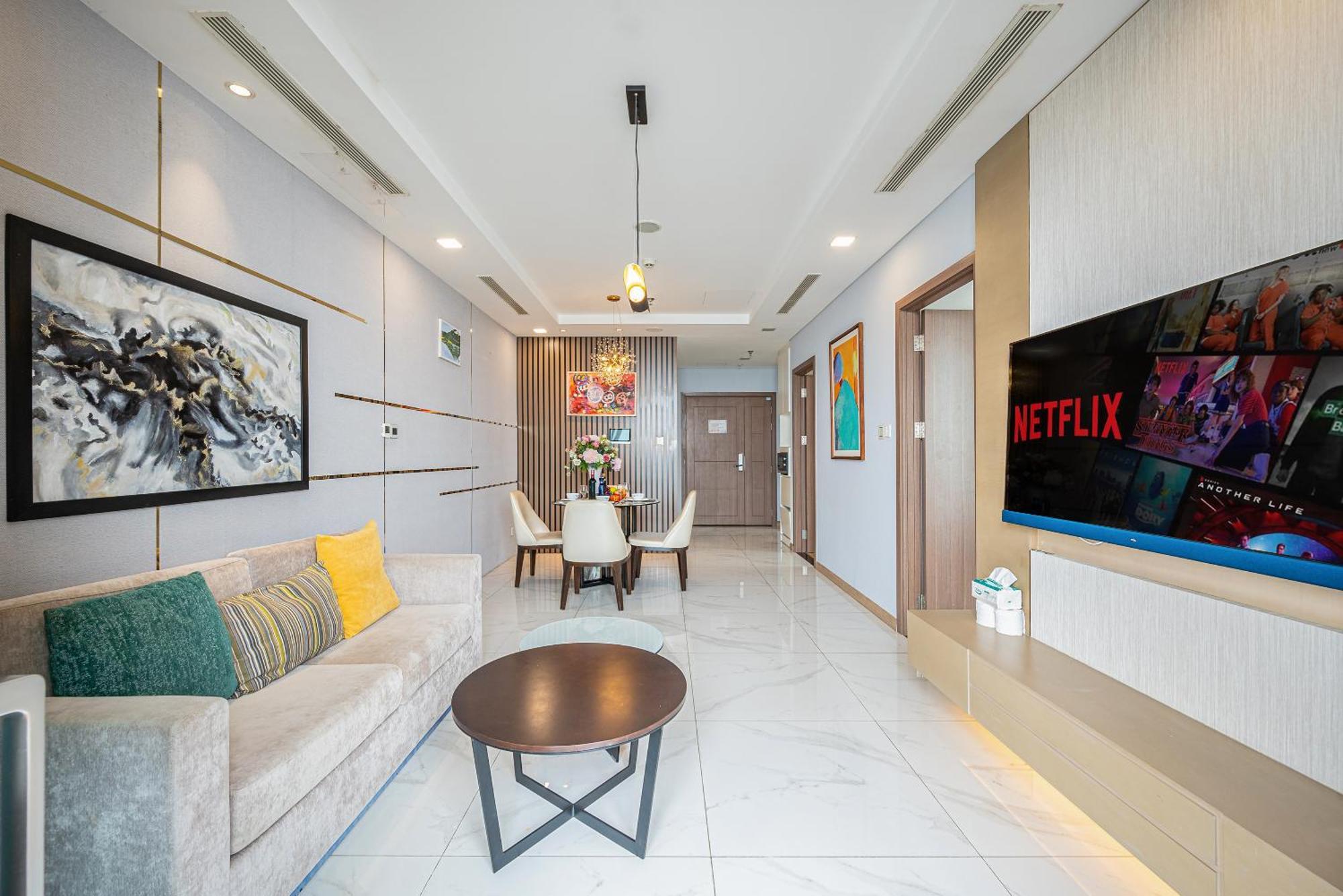 Landmark 81 Condotel Garden Bay Apartment *