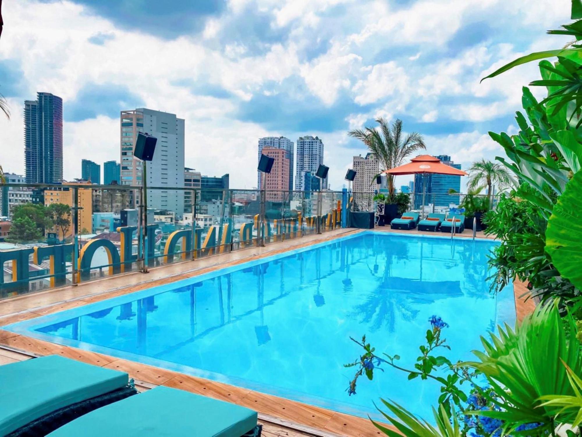 Happy Life Grand & Rooftop Skybar Hotel Ho Chi Minh City