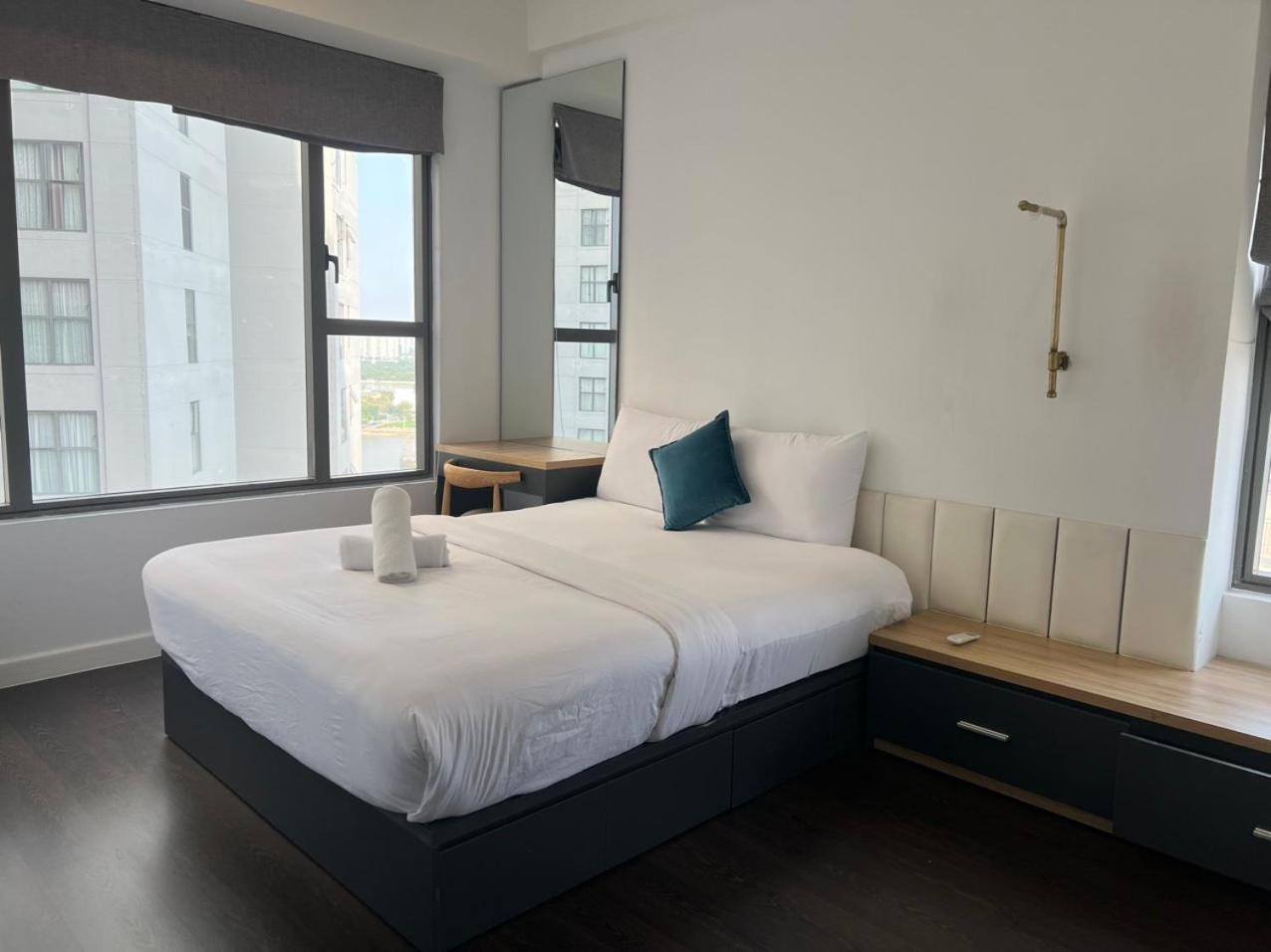 123 In Saigon Royal With Panorama View * Ho Chi Minh City
