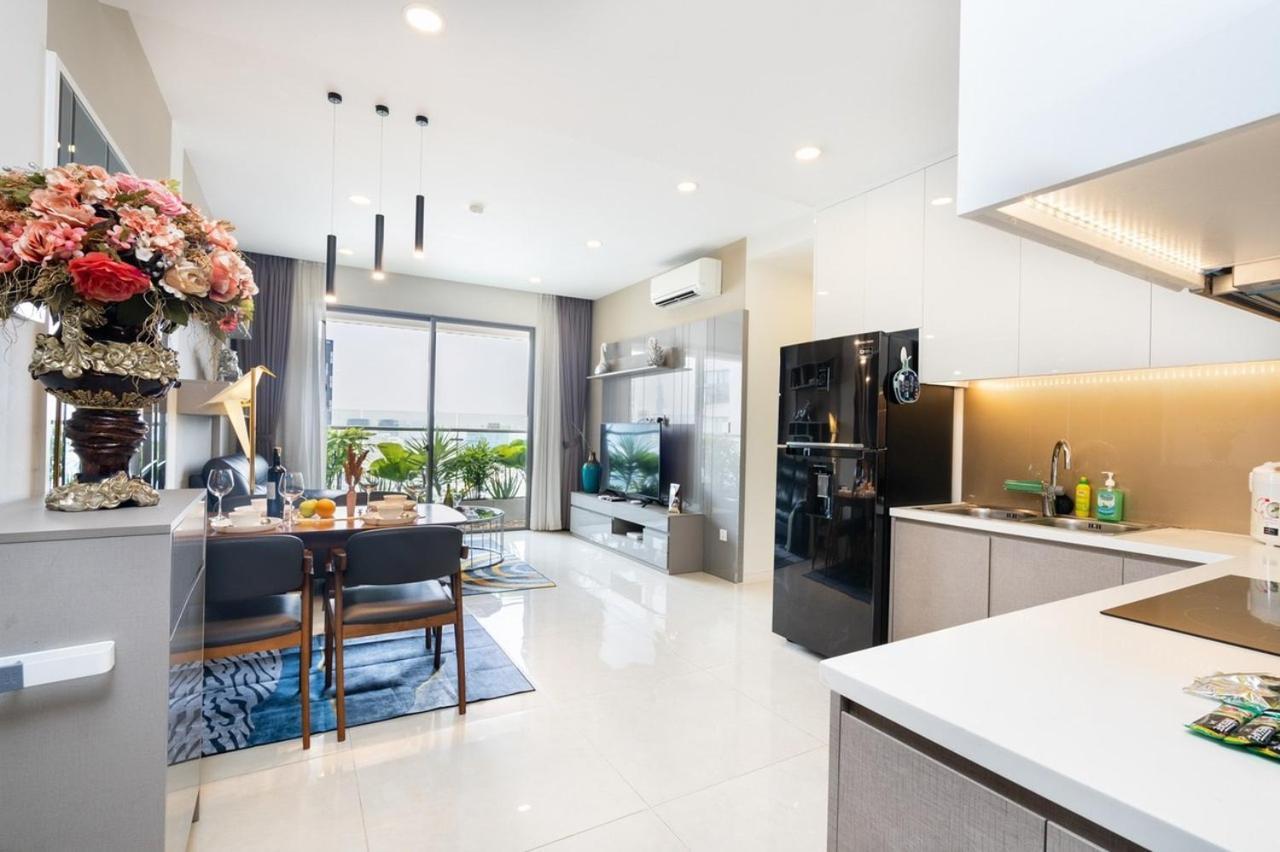 123 In Saigon Royal With Panorama View Apartment