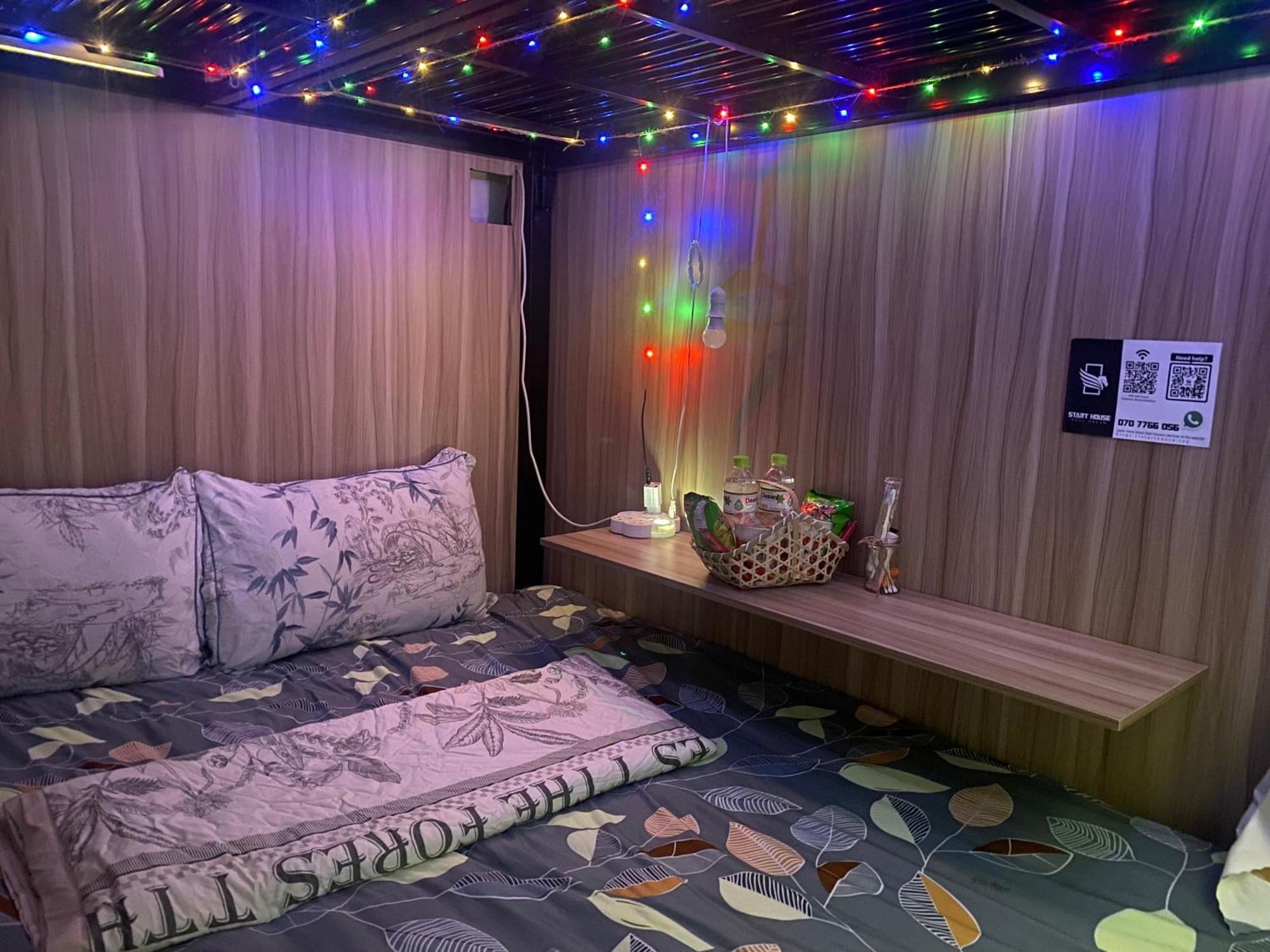 Start House Capsule 5 Min Walk To The Airport *