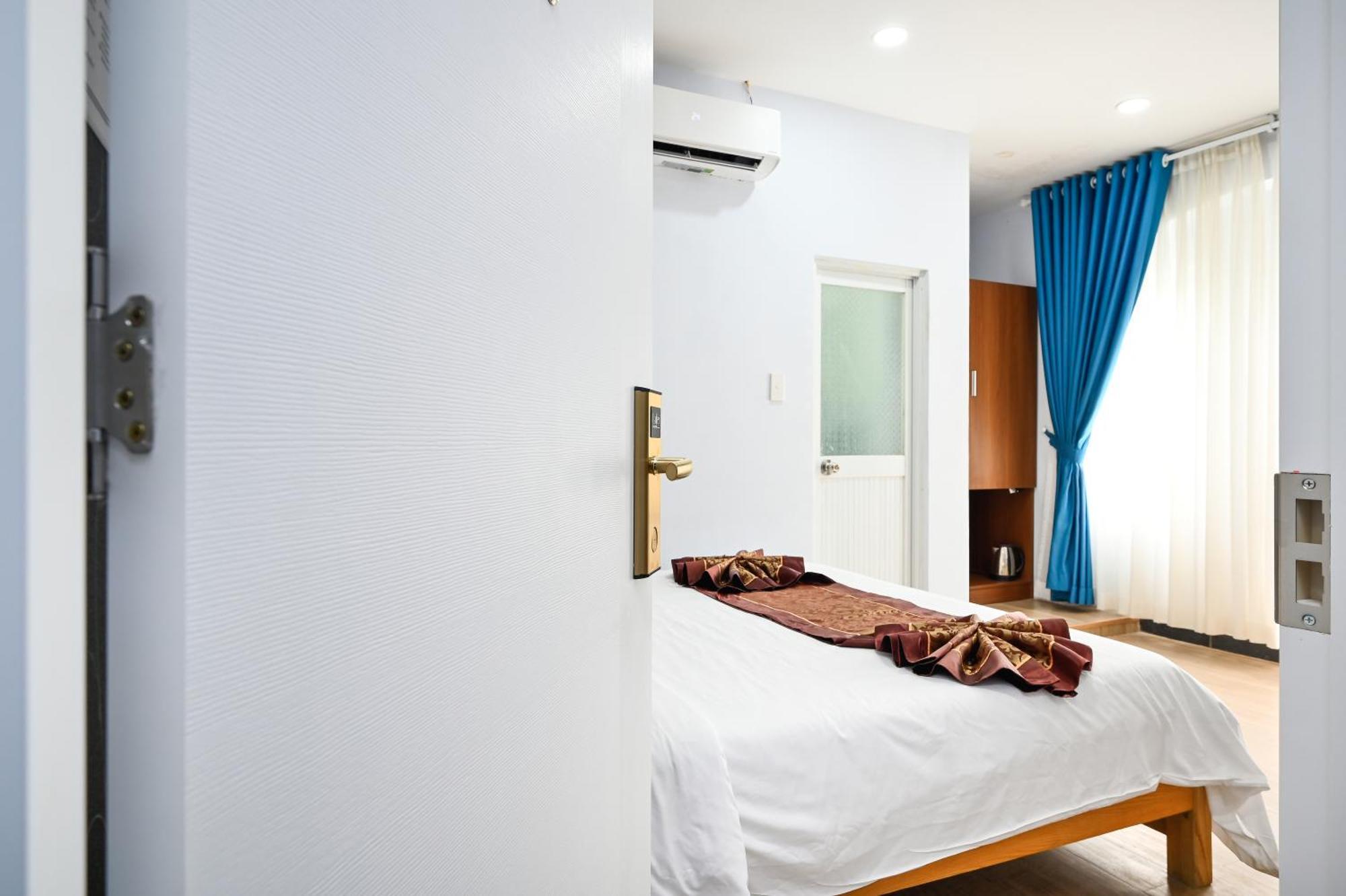 Hotel Ha Vy Ho Chi Minh City