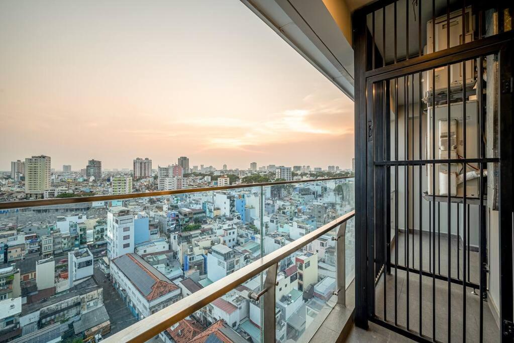 Modern 3br Panoramic Views Apartment *