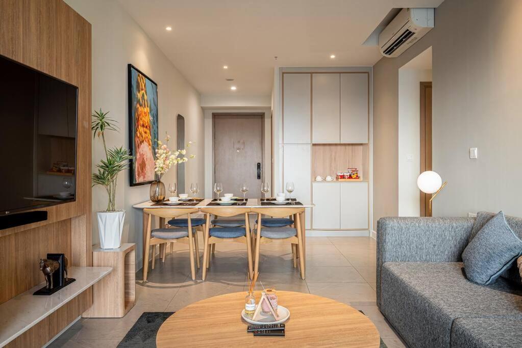 Modern 3br Panoramic Views Apartment *