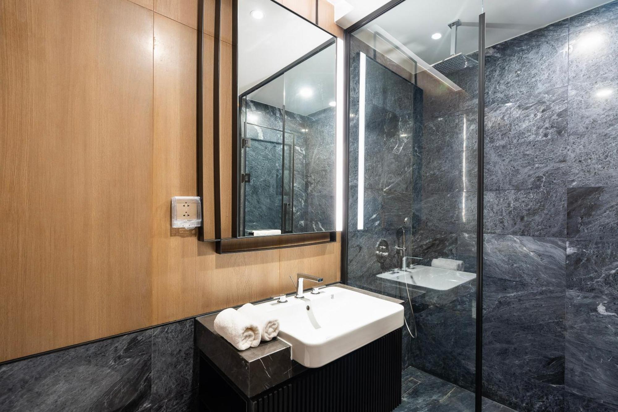 Apartment Blue Fingers Lumiere Riverside Thao Dien