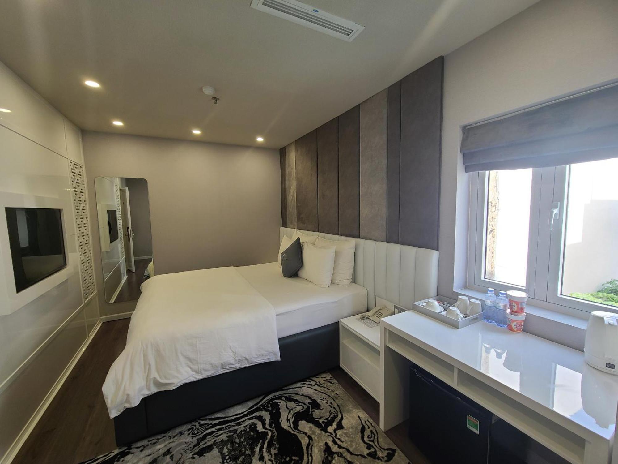 Hotel The Moon 3
