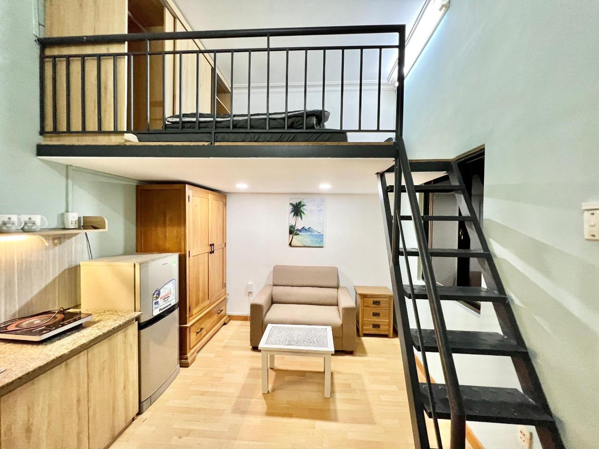 Halo Serviced Apartment *