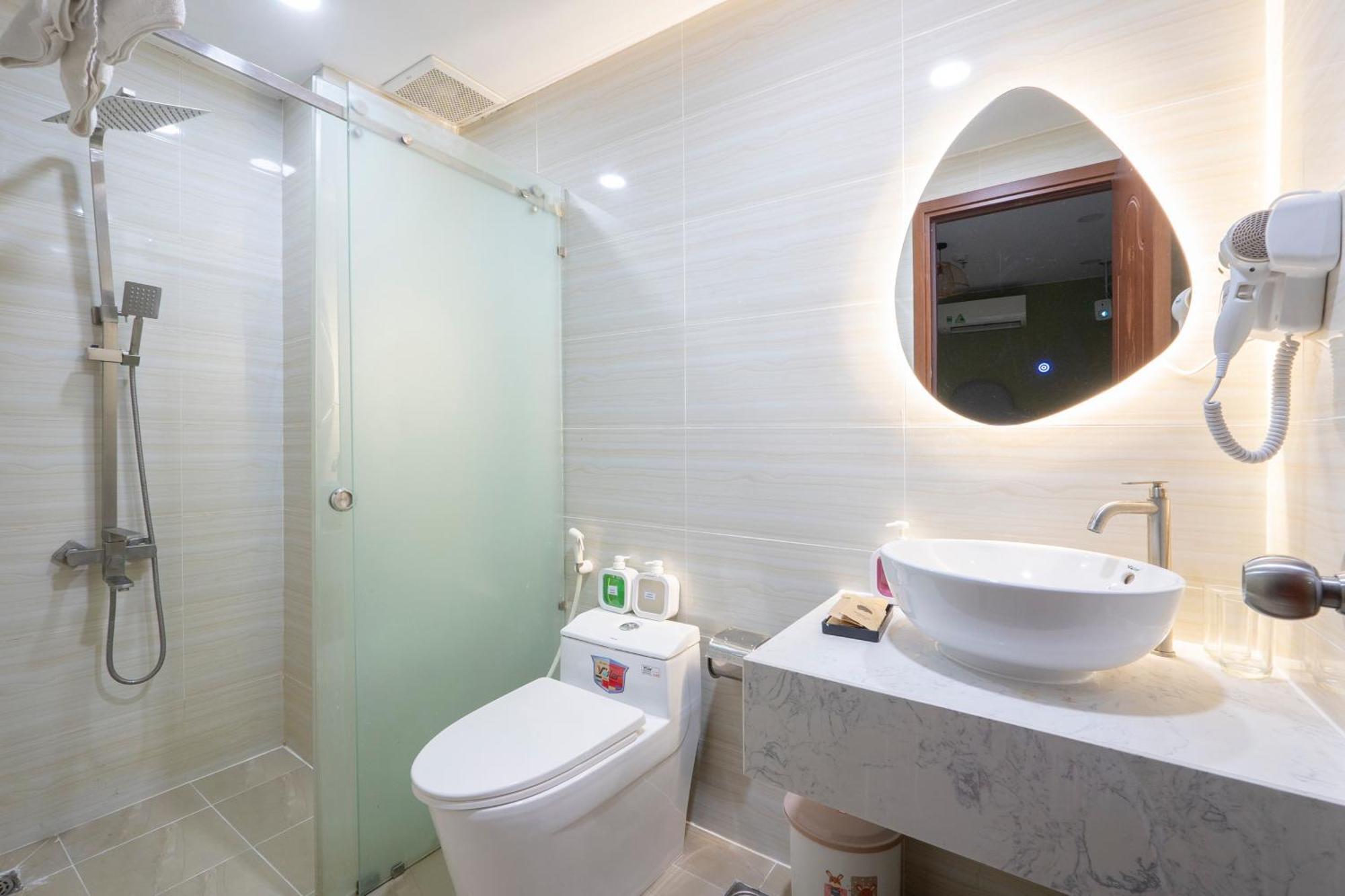 Hotel Amila Nguyen Hue By Sazi