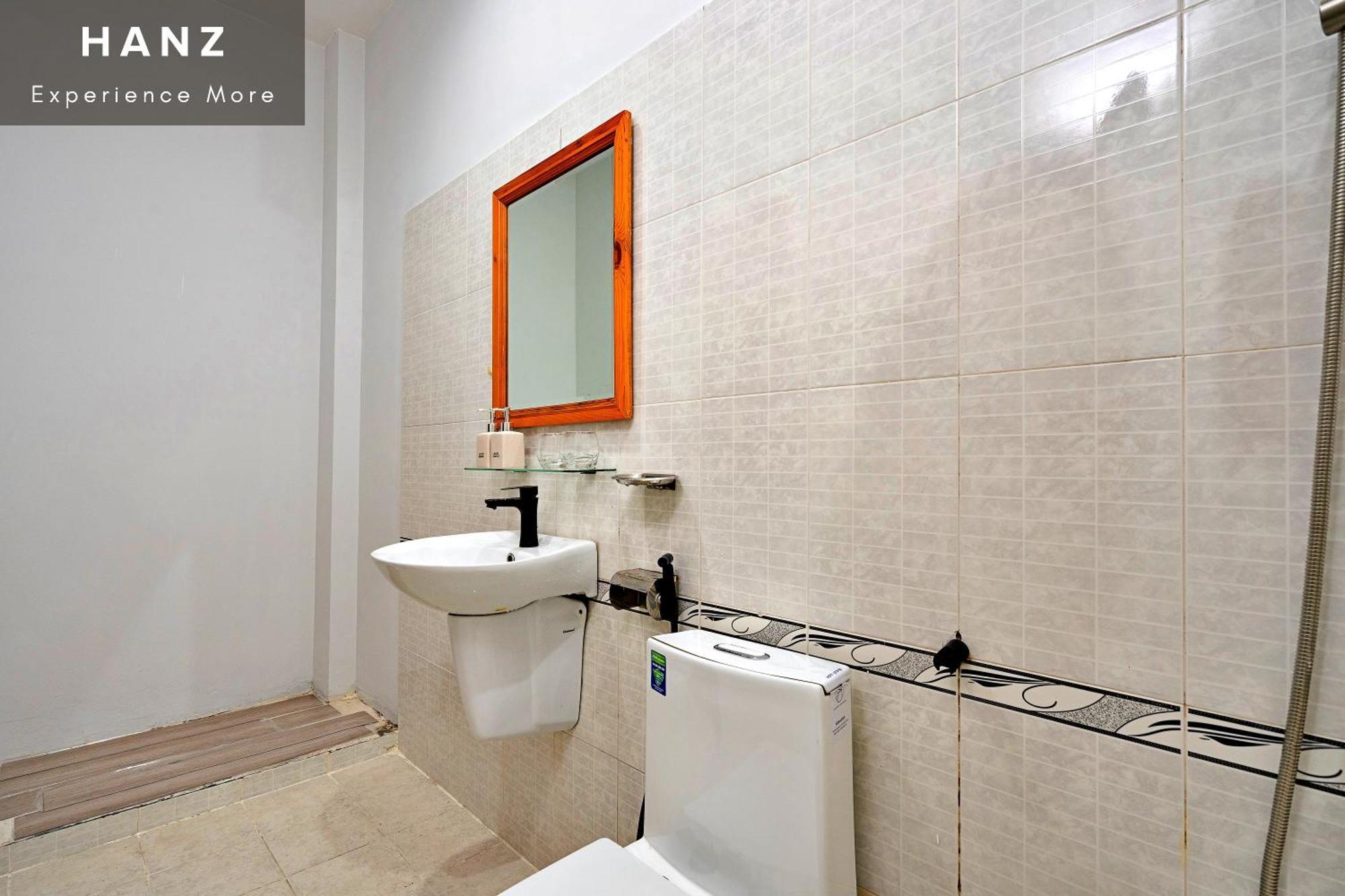 Hanz 137 Vivianne De Tham Hotel 3*