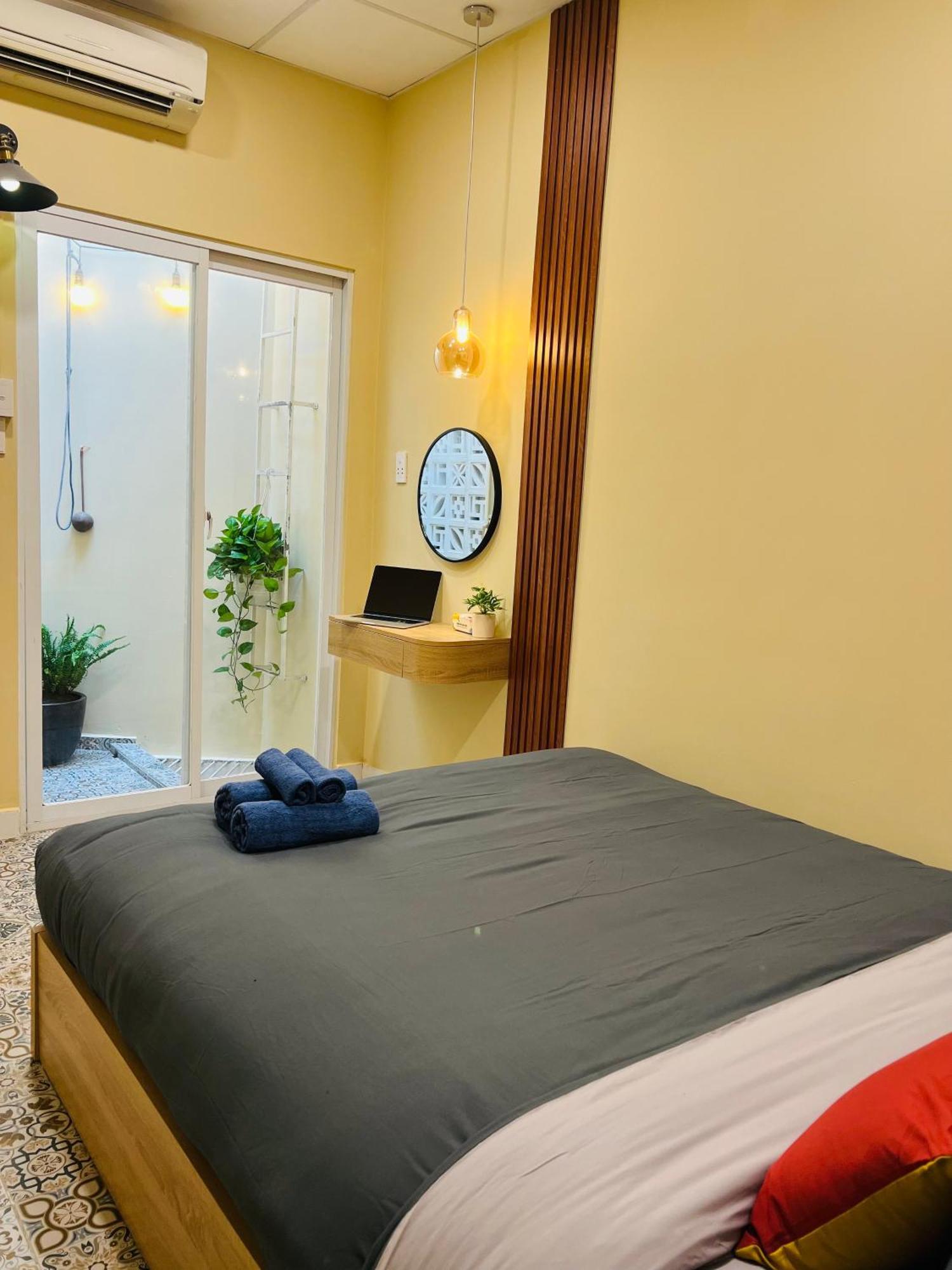 Nguyen Nha 2 Phong Ngu, 3 Guong, 45 Pham Viet Chanh - 1 Tret - 1 Lau Ho Chi Minh City