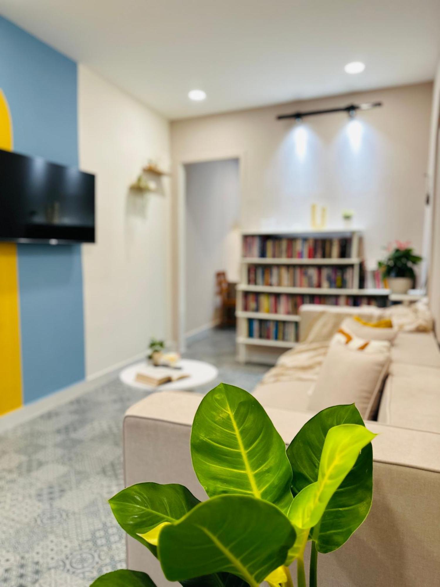 Apartment Nguyen Nha 2 Phong Ngu, 3 Guong, 45 Pham Viet Chanh - 1 Tret - 1 Lau
