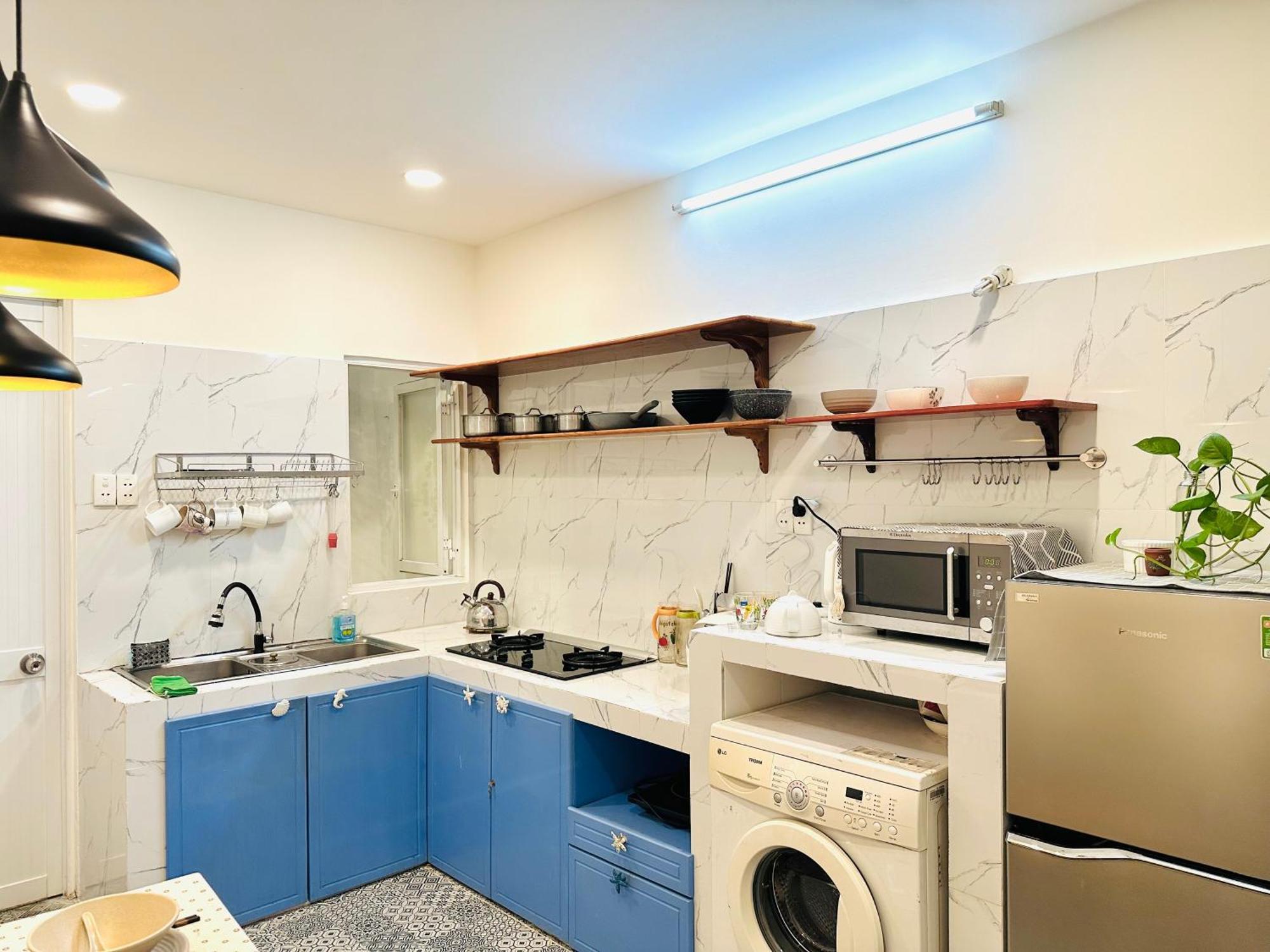 Nguyen Nha 2 Phong Ngu, 3 Guong, 45 Pham Viet Chanh - 1 Tret - 1 Lau