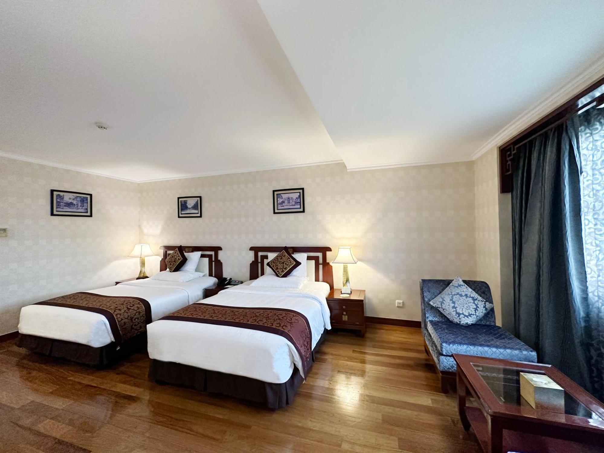 Rex 5* Ho Chi Minh City
