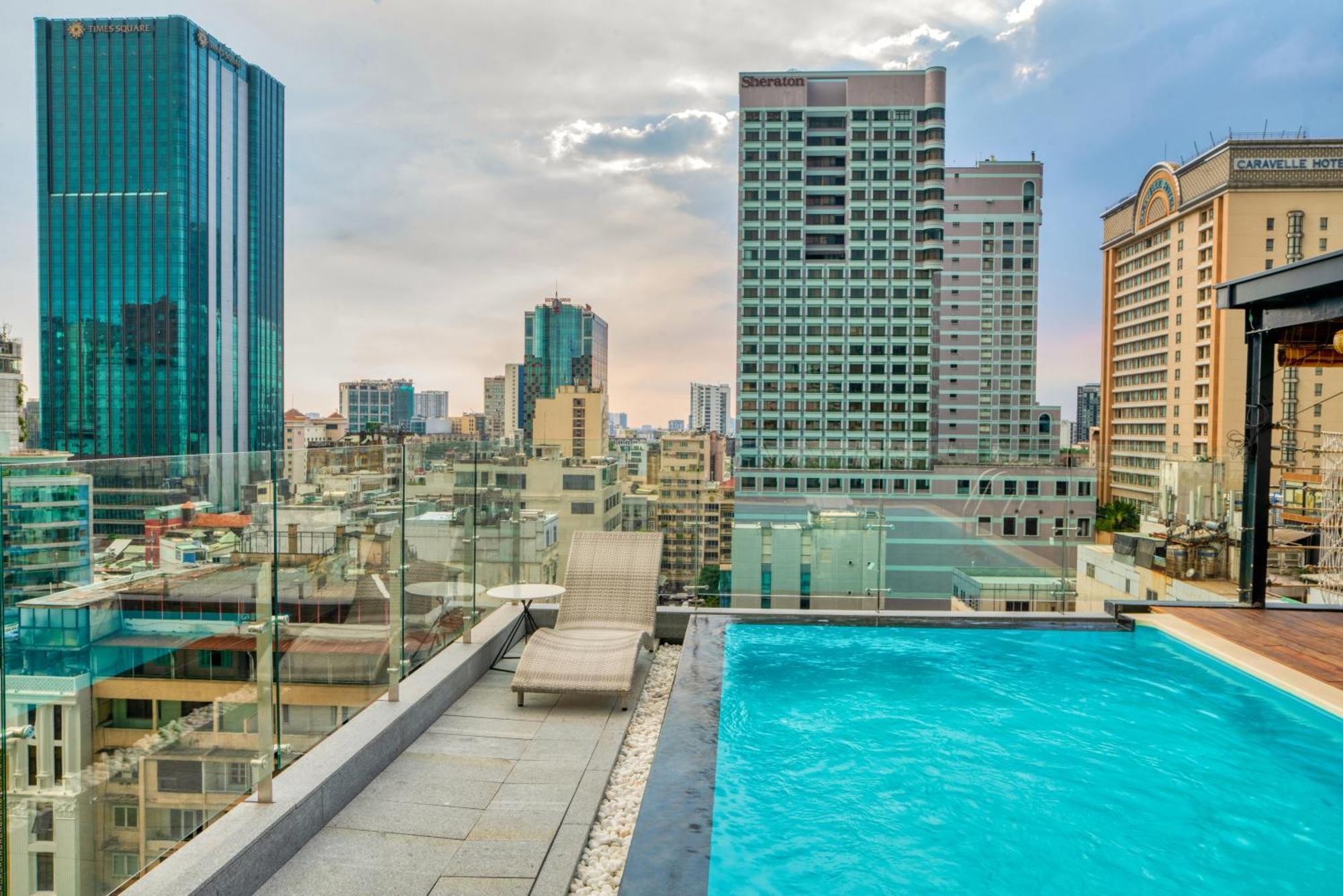 Sky Gem Hotel 4*