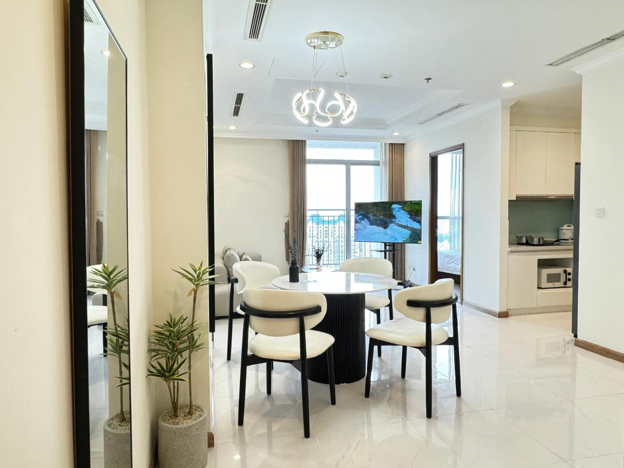 Landmark Luxury - Luna Apartment