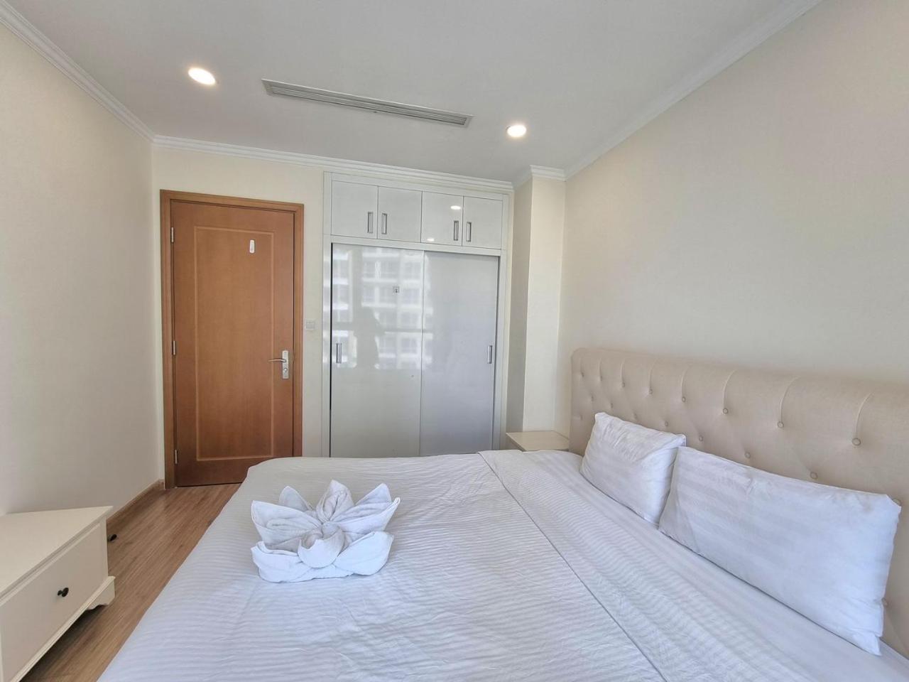 Landmark 1bed Bathtub Apartment