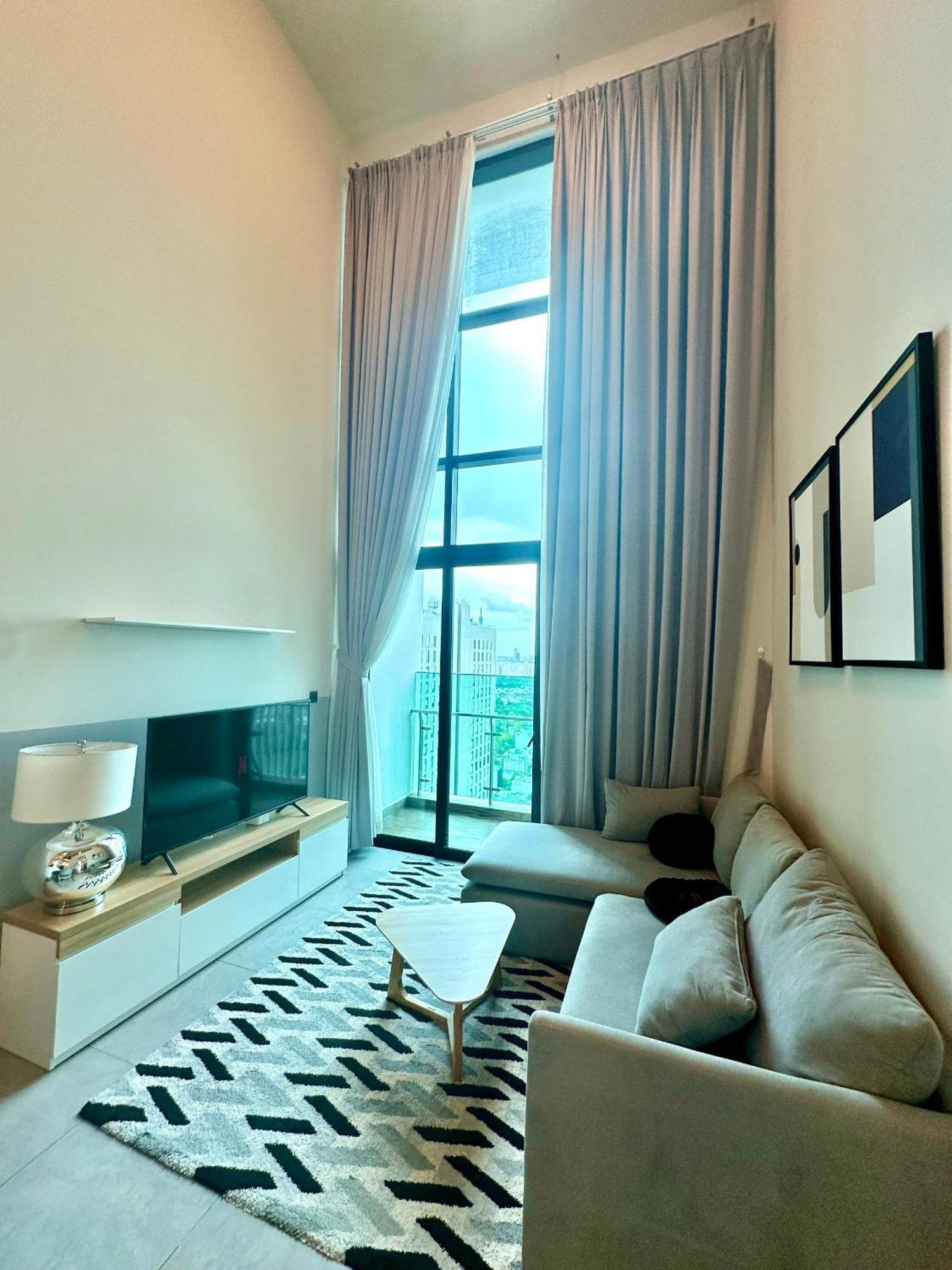 Feliz Luxurry Duplex Saigon